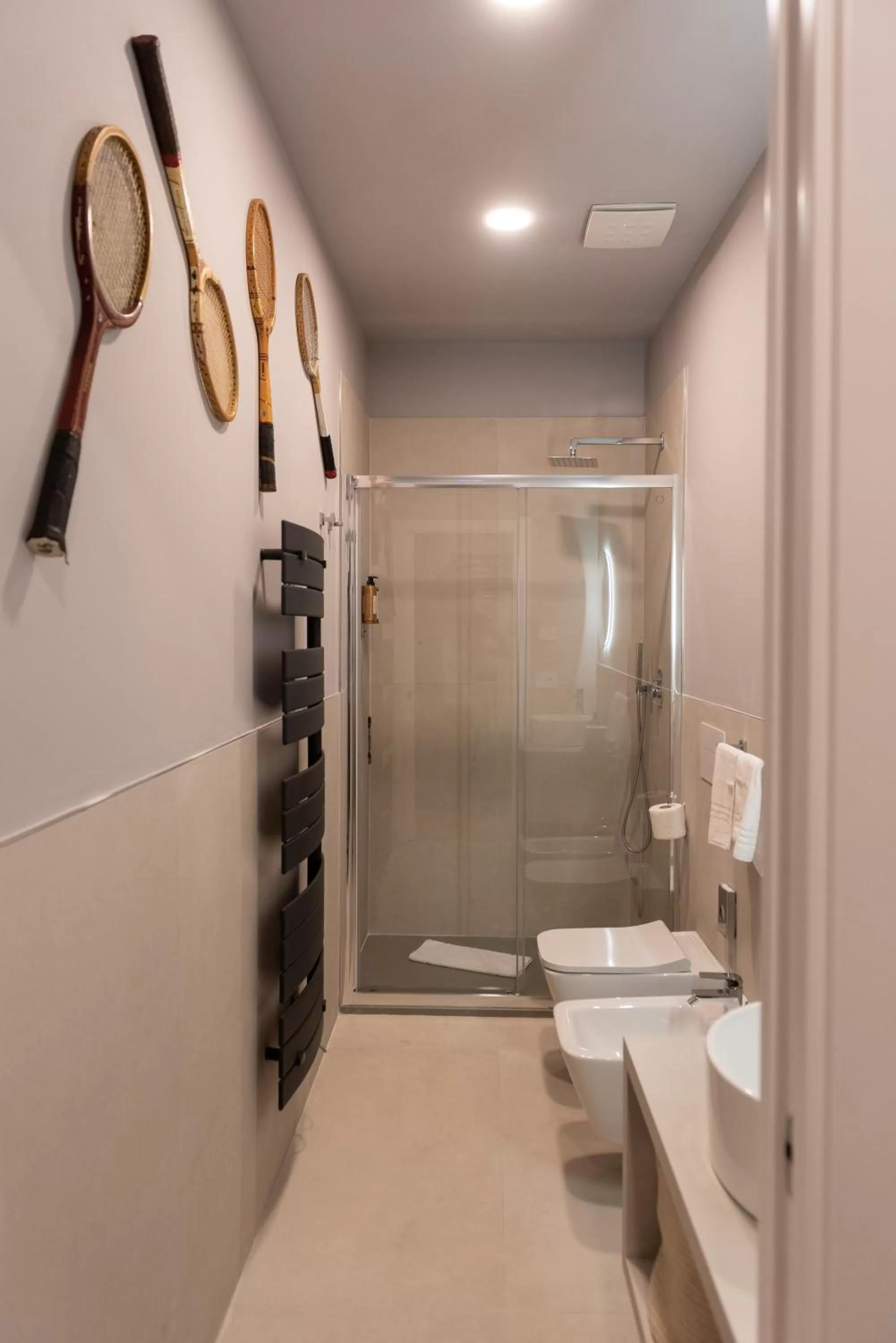 Bathroom in CASA Room Apartments Machiavelli 13