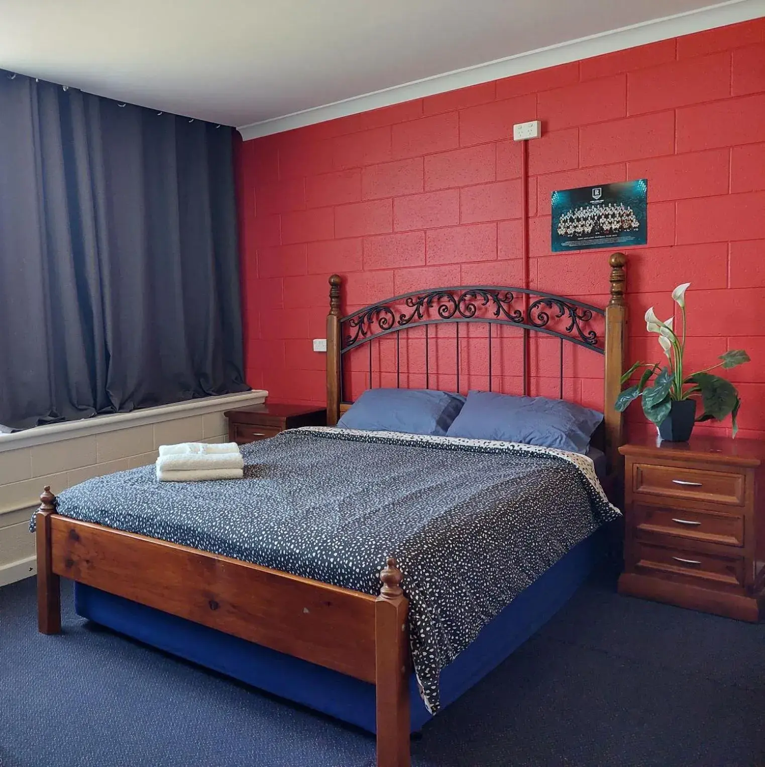 Bed in Port Adelaide Backpackers