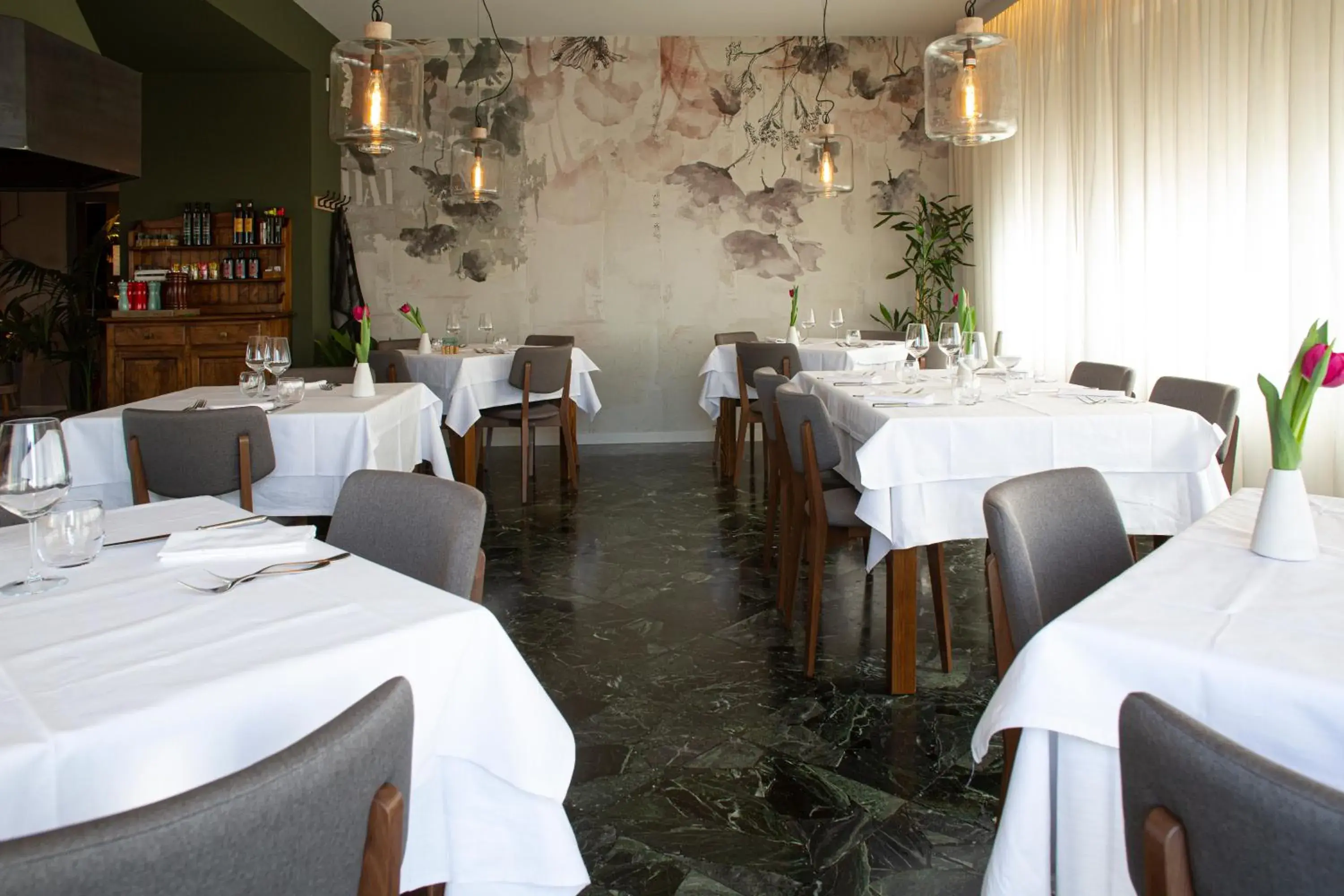 Restaurant/Places to Eat in Albergo Ristorante Belvedere