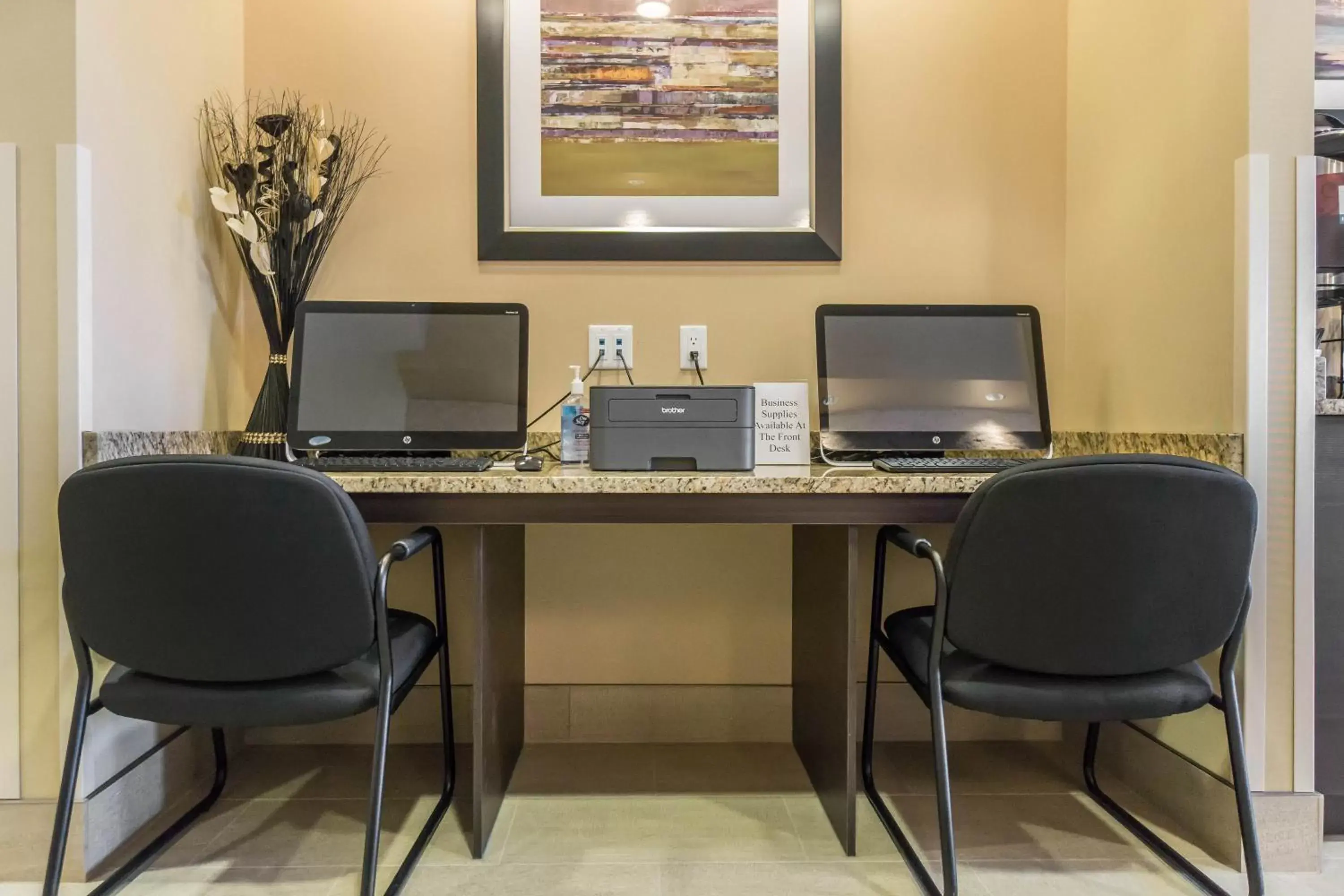 Business facilities in Comfort Inn & Suites Edmonton International Airport