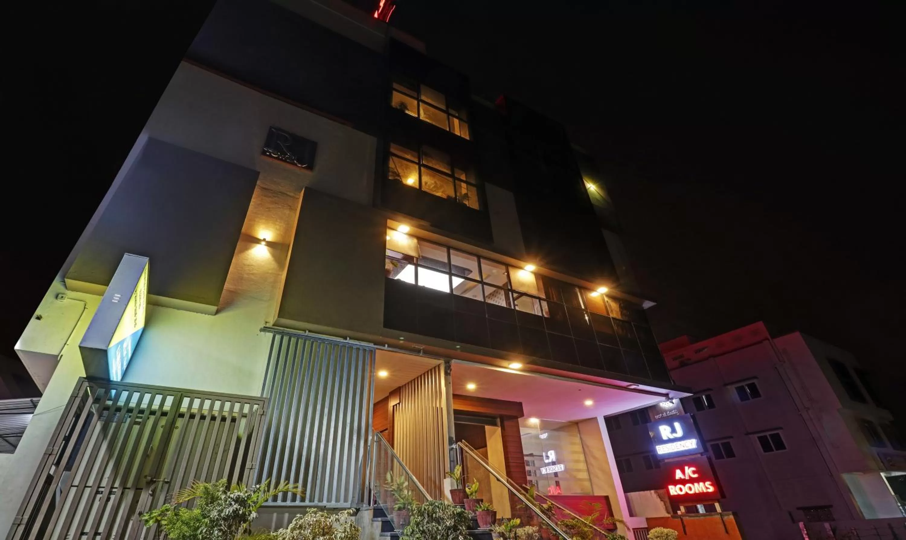 Property building in Treebo RJ Residency