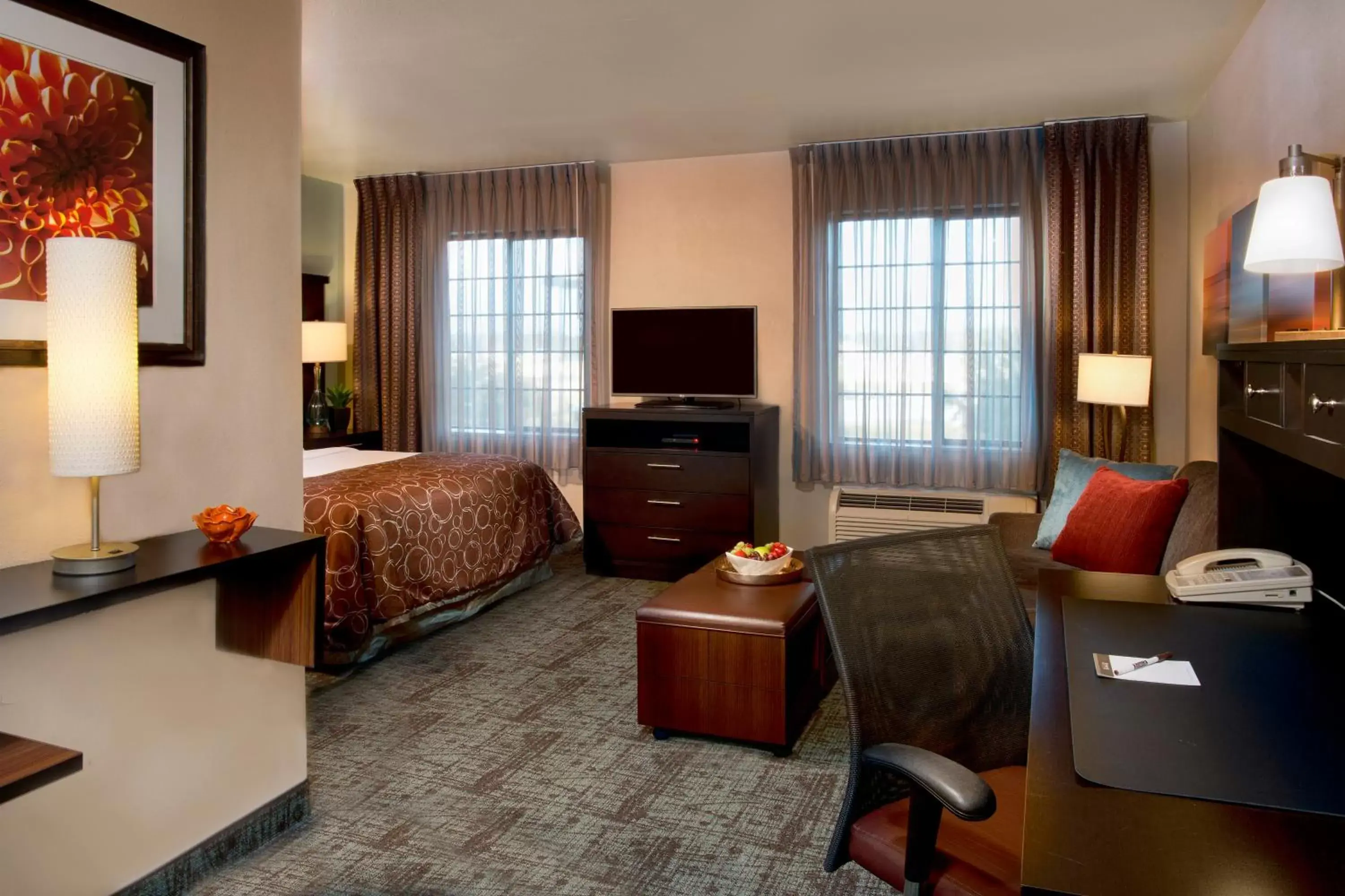 Living room, Seating Area in Staybridge Suites Myrtle Beach-Fantasy Harbour, an IHG Hotel