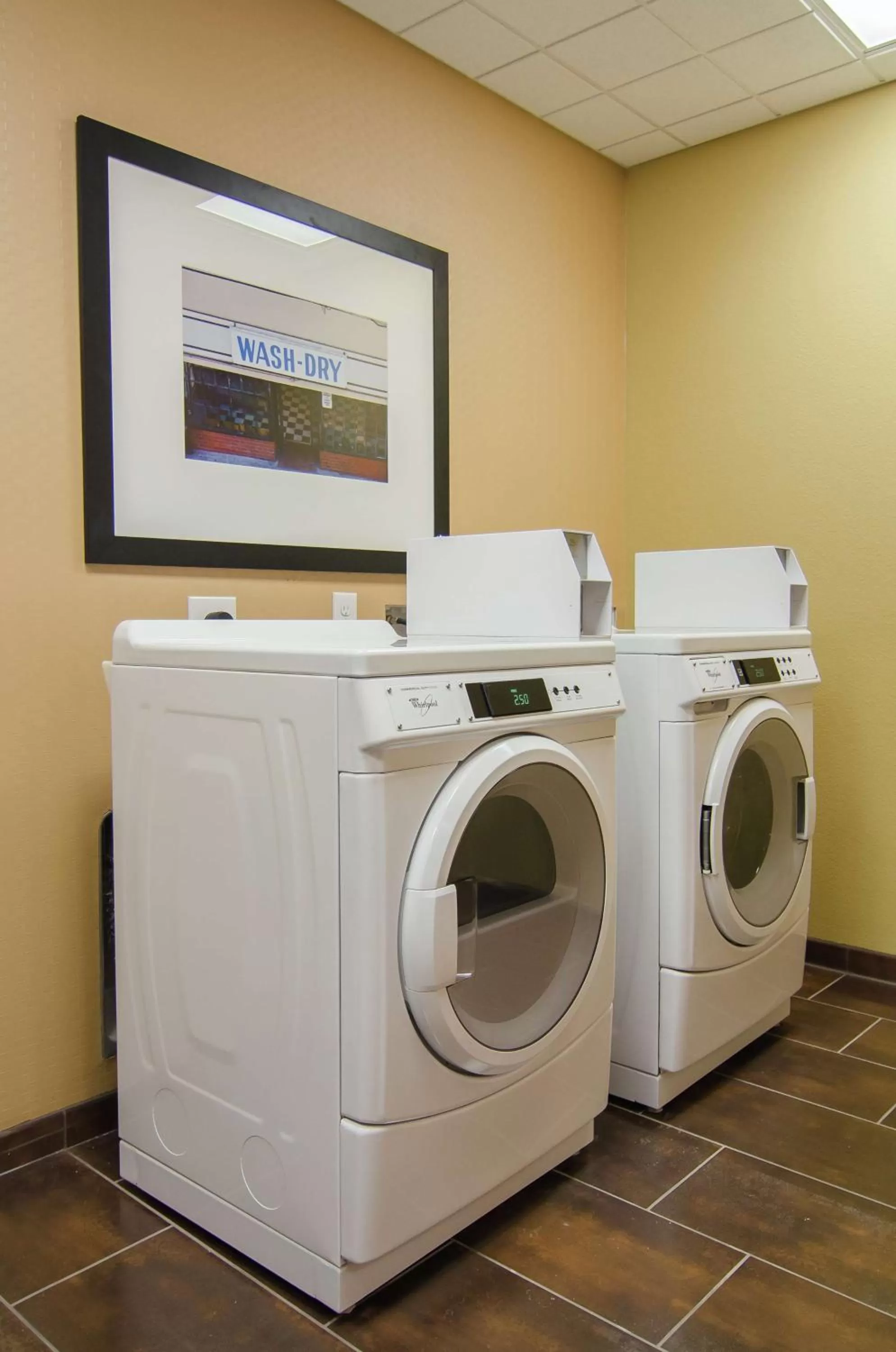 Property building in Hampton Inn & Suites Houston North IAH, TX