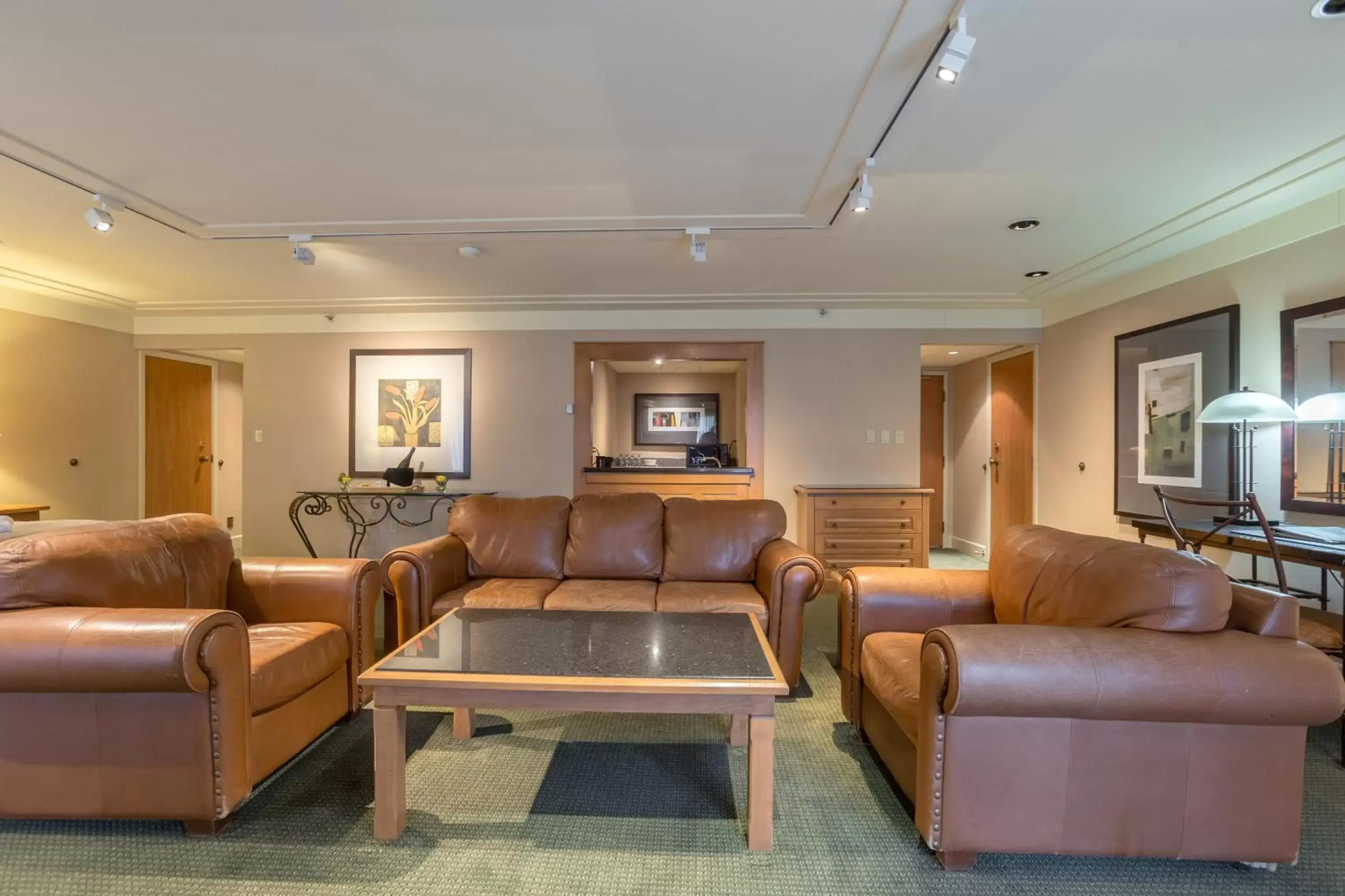 Seating Area in Banff Park Lodge