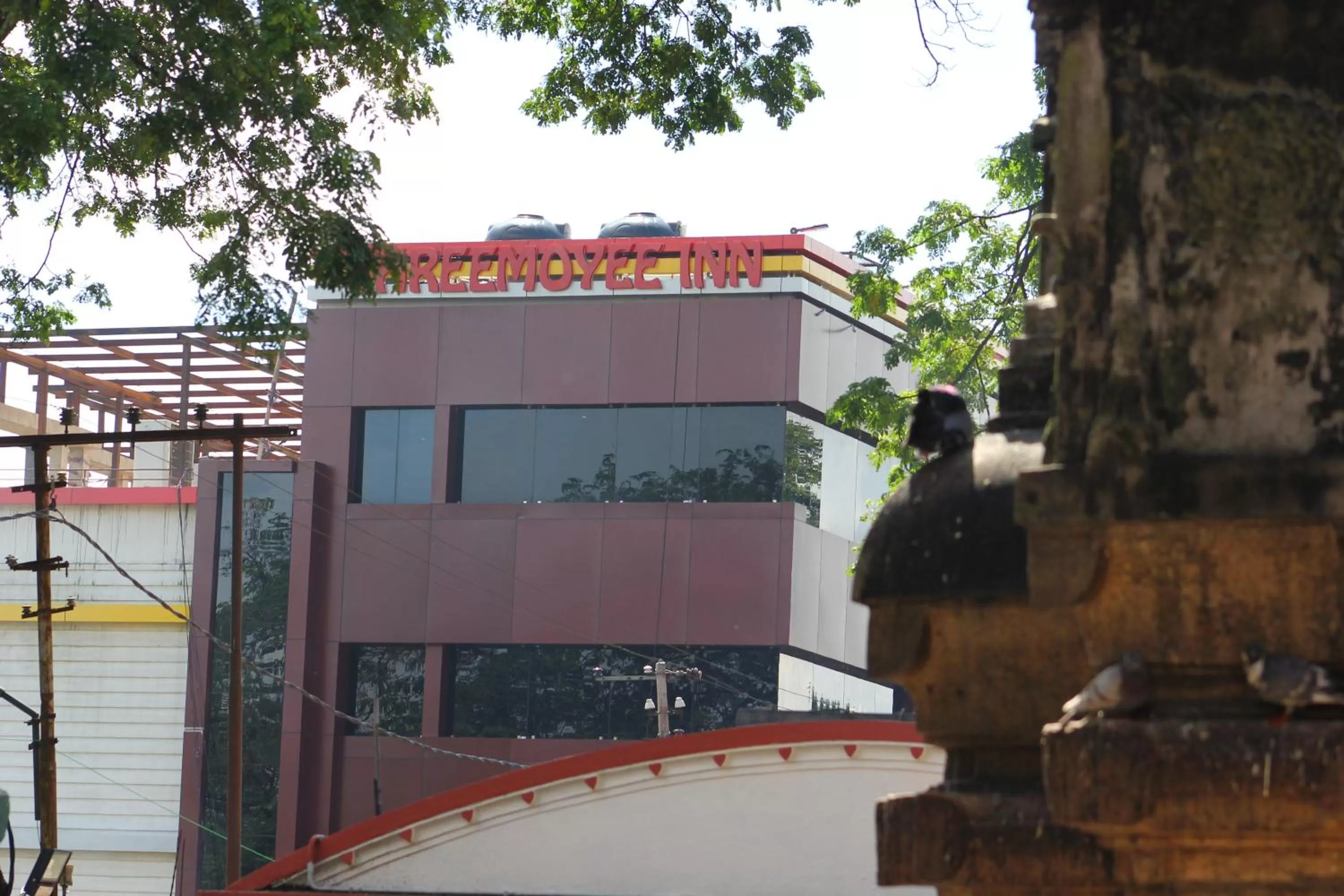 Property building in Hotel Shreemoyee Inn - Kamakhya Temple