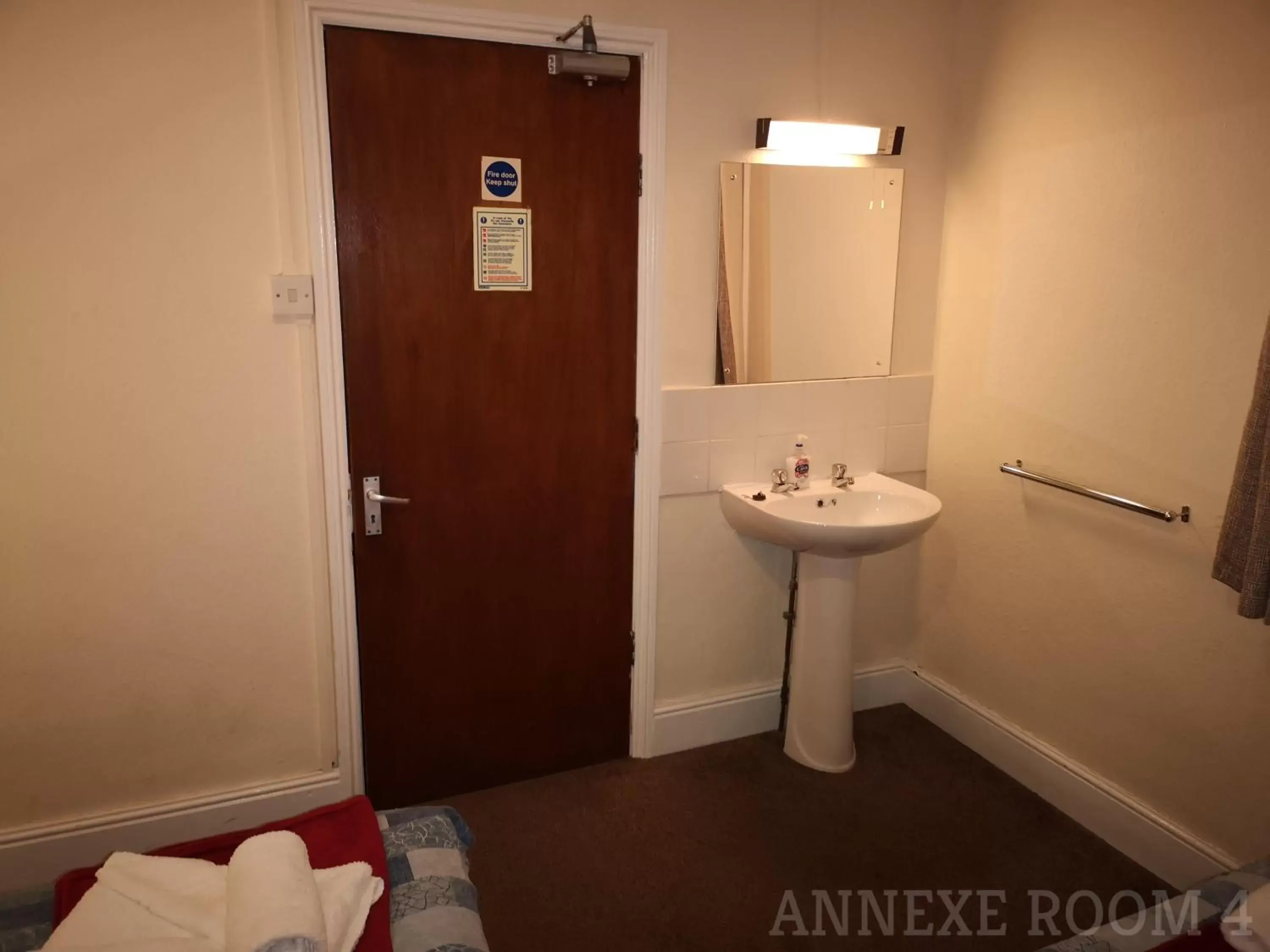 Bedroom, Bathroom in Westgate Hotel