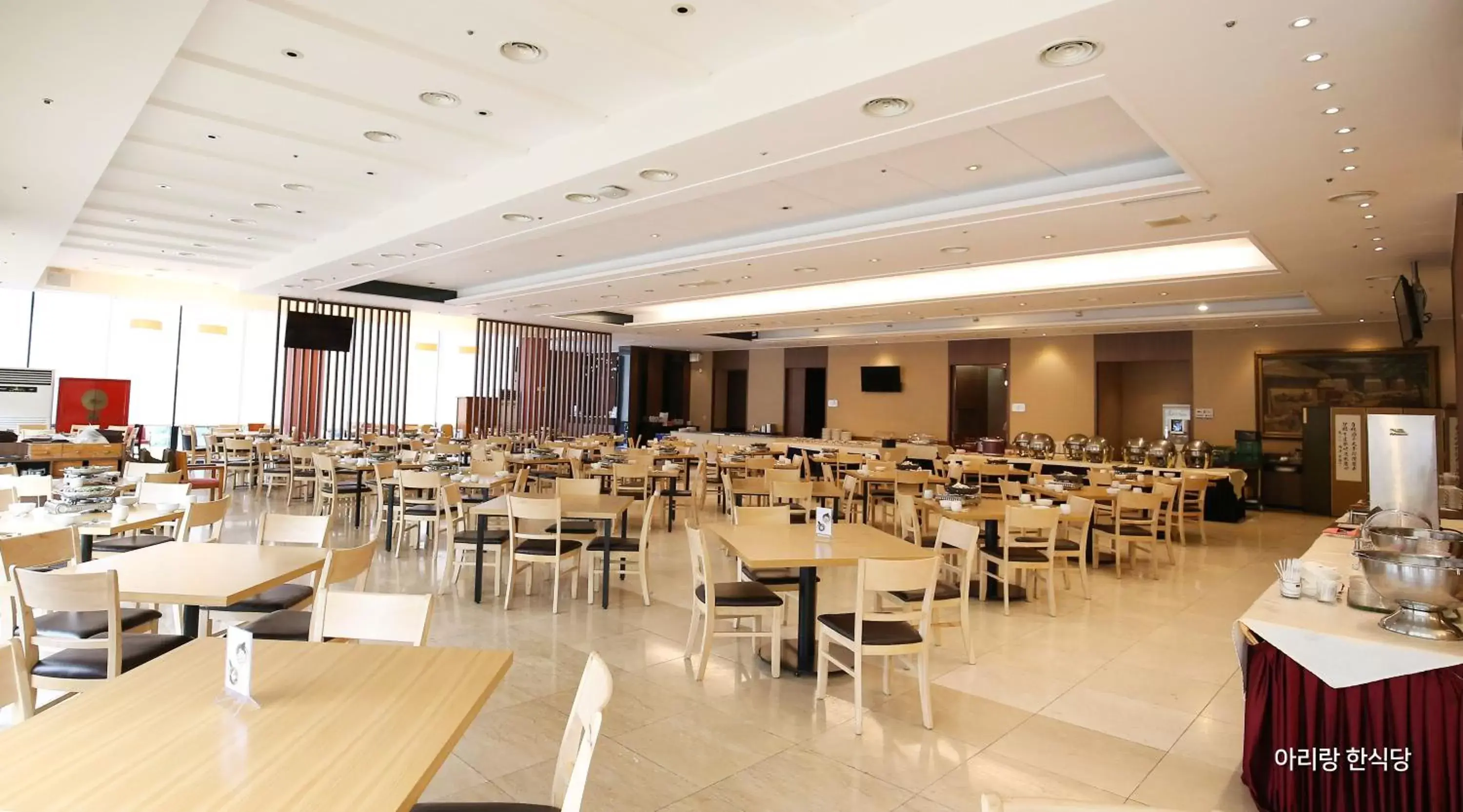 Restaurant/Places to Eat in Commodore Hotel Gyeongju