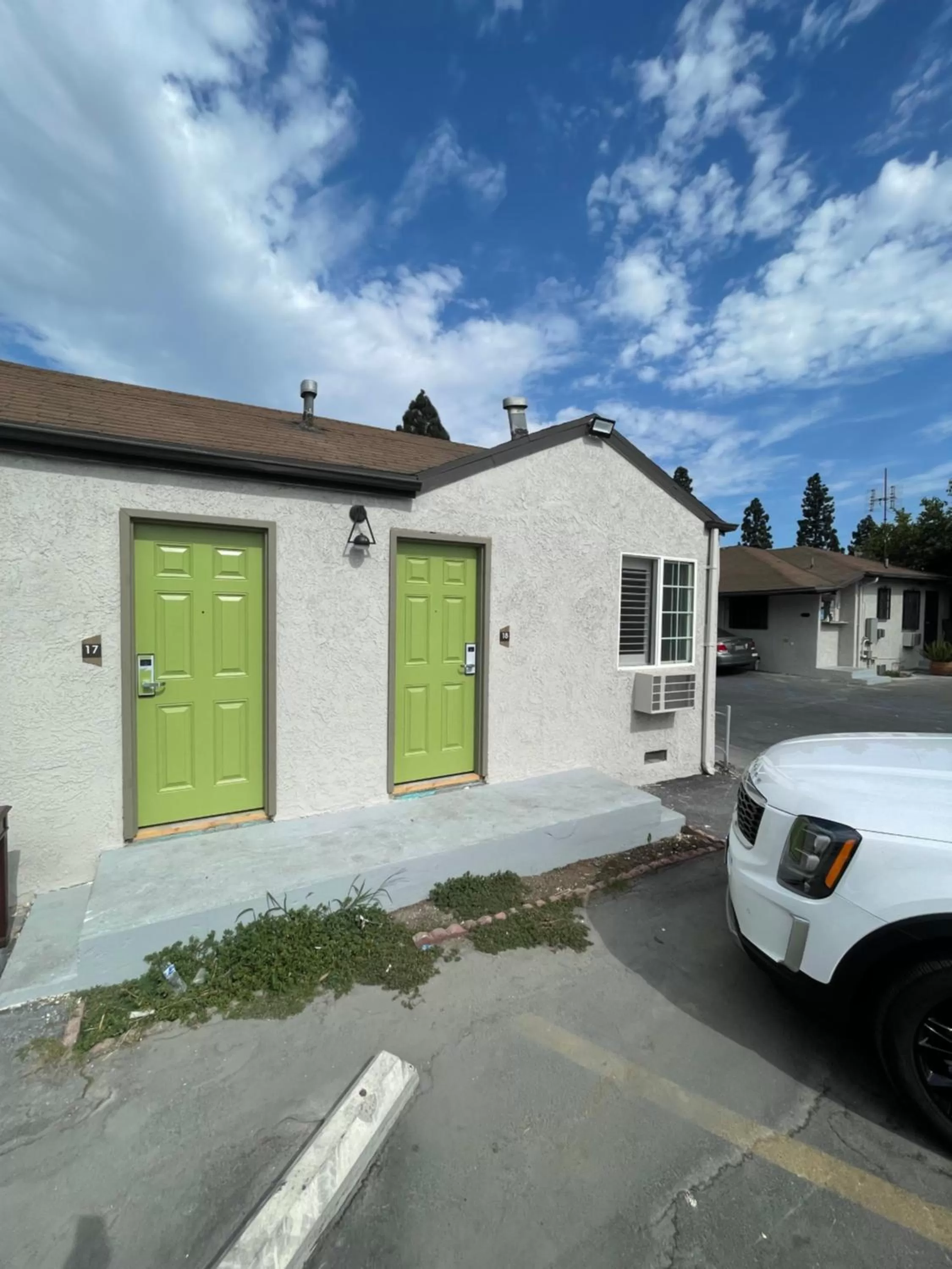 Property building in Stadium Inn & Spas