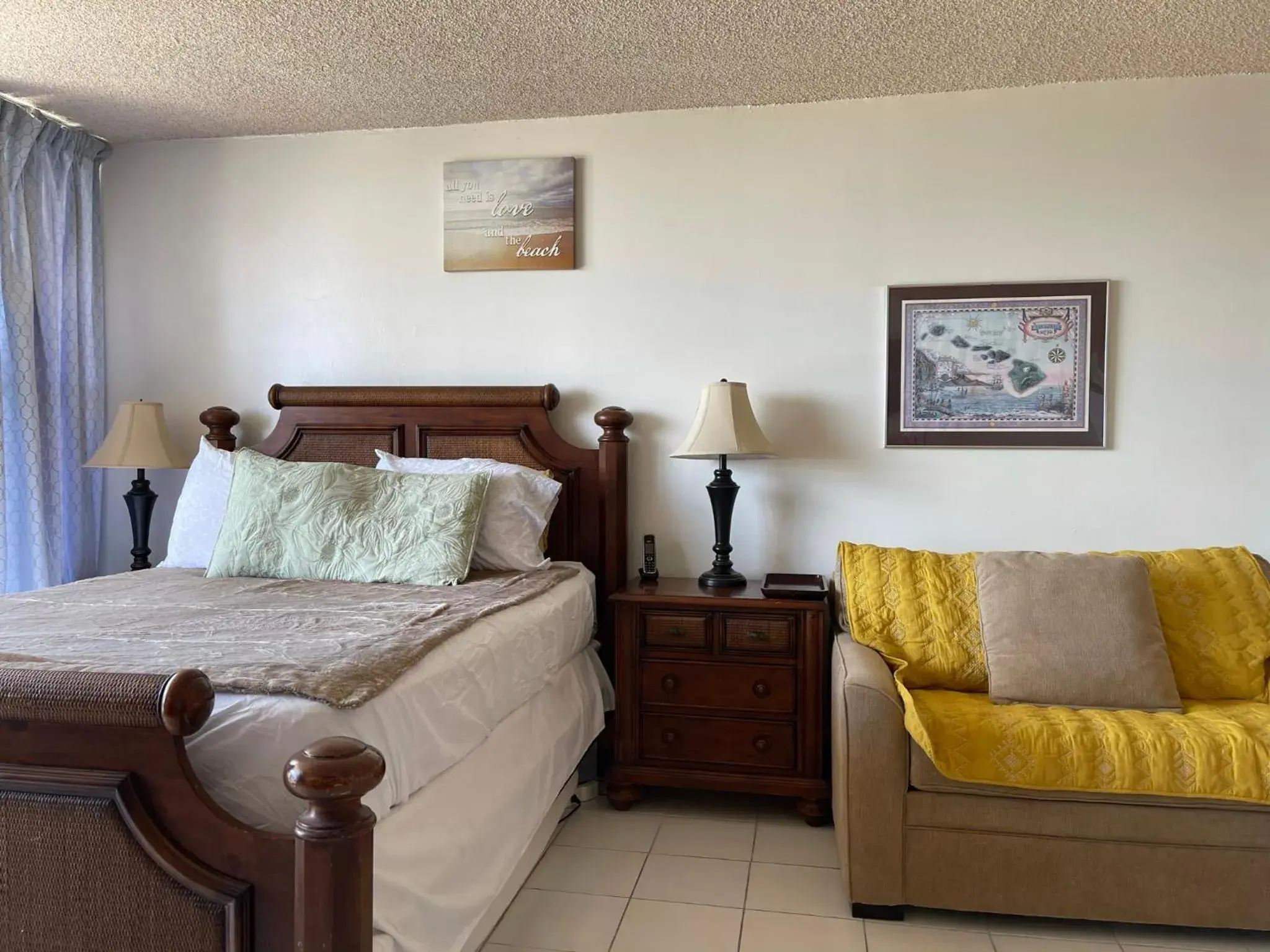 Bed in Tropical Studios at Marine Surf Waikiki - FREE PARKING - BEST LOCATION - FULL KITCHEN - SWIMMING POOL