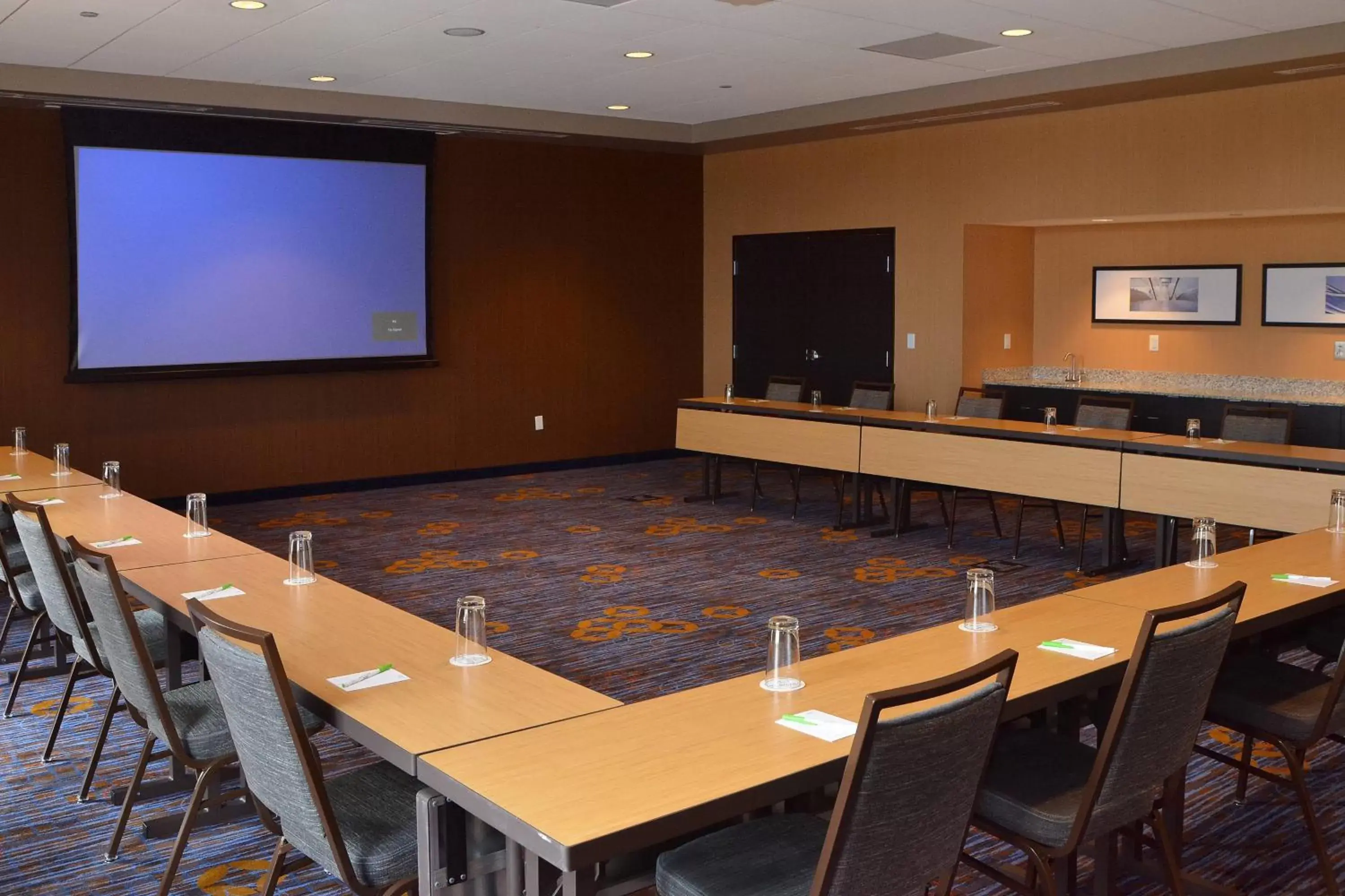 Meeting/conference room in Courtyard by Marriott Youngstown Canfield