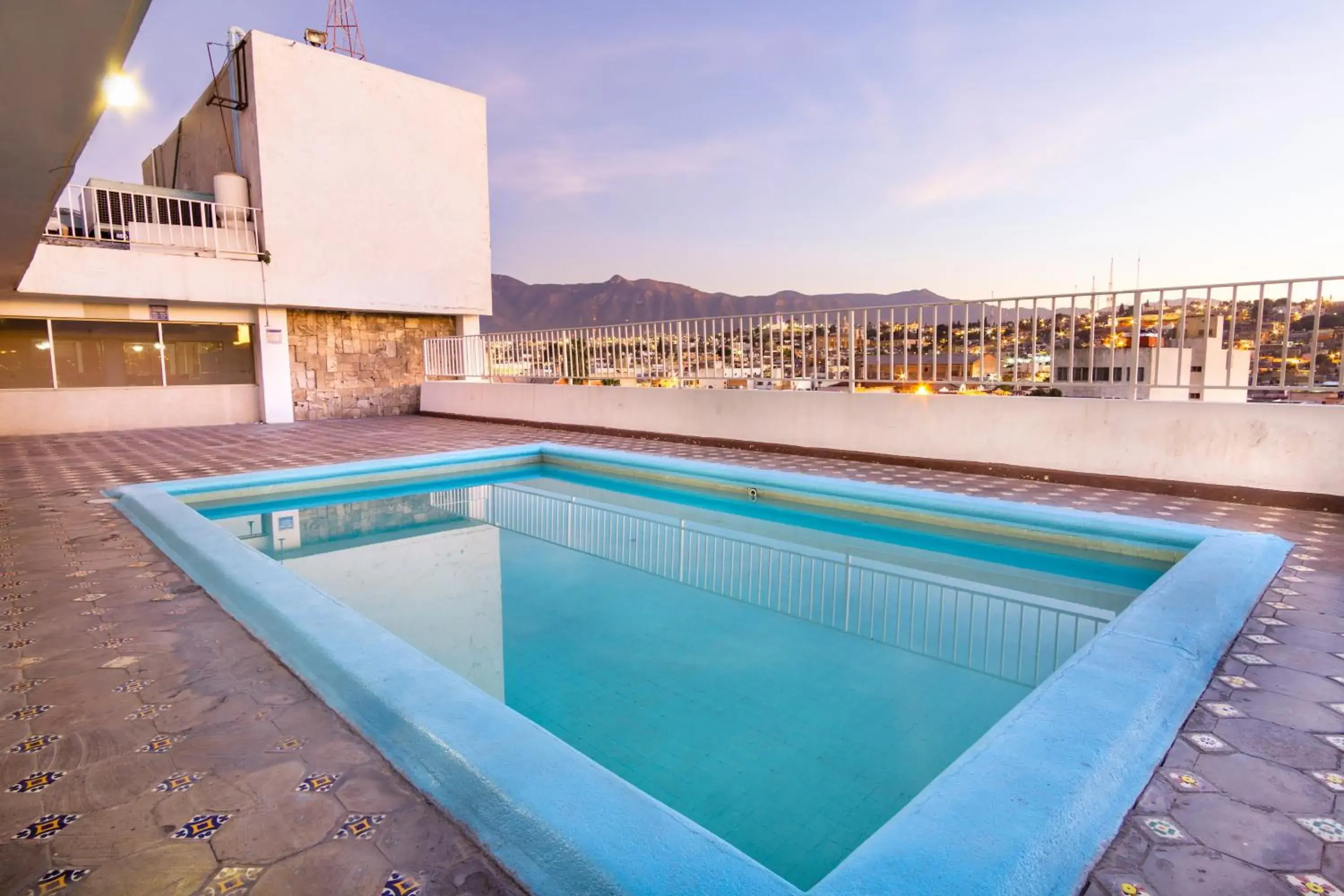 Swimming pool in Hotel San Jorge Swimming pool in Hotel San Jorge
