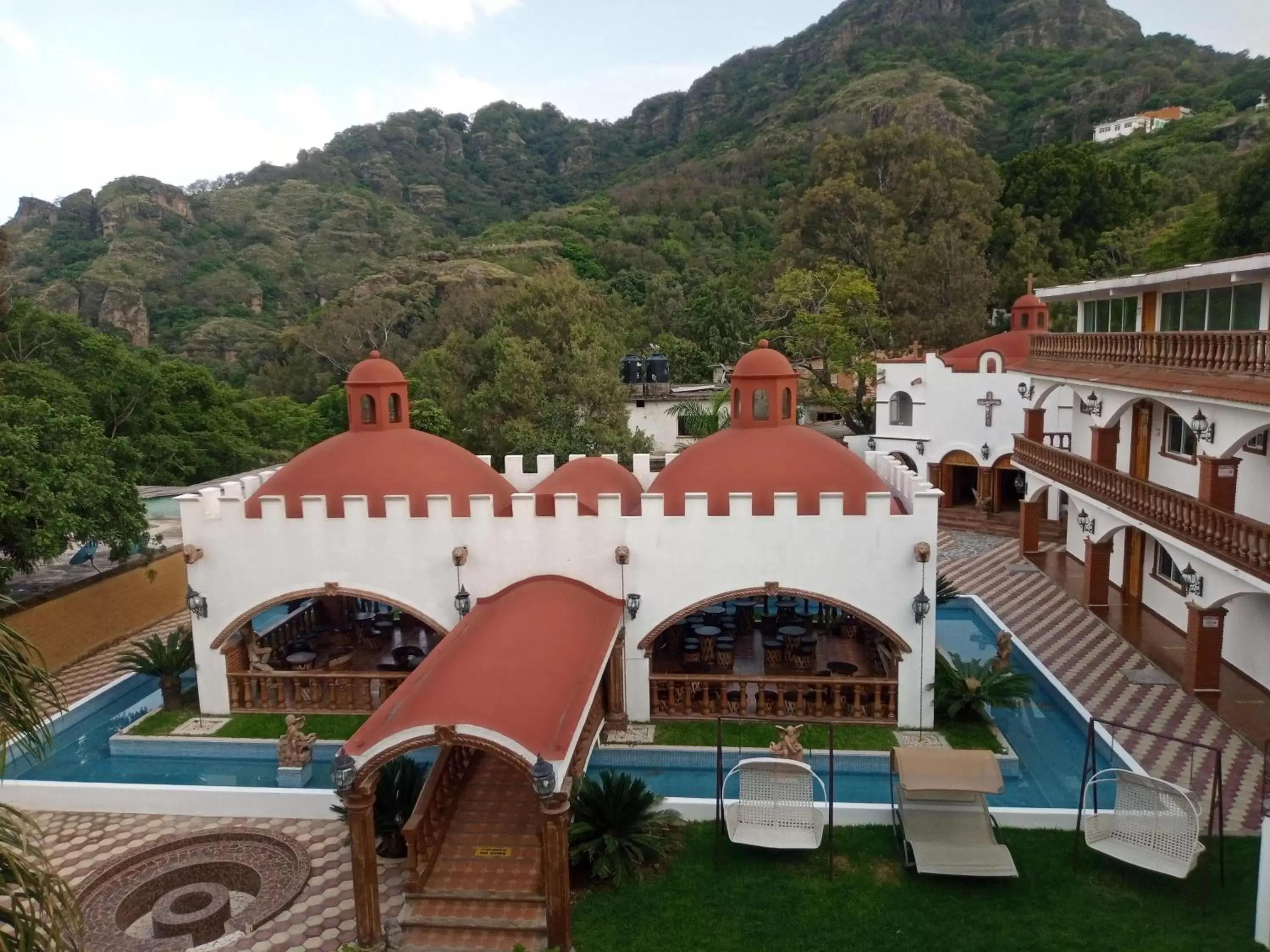 Pool View in Hotel Leyenda del Tepozteco