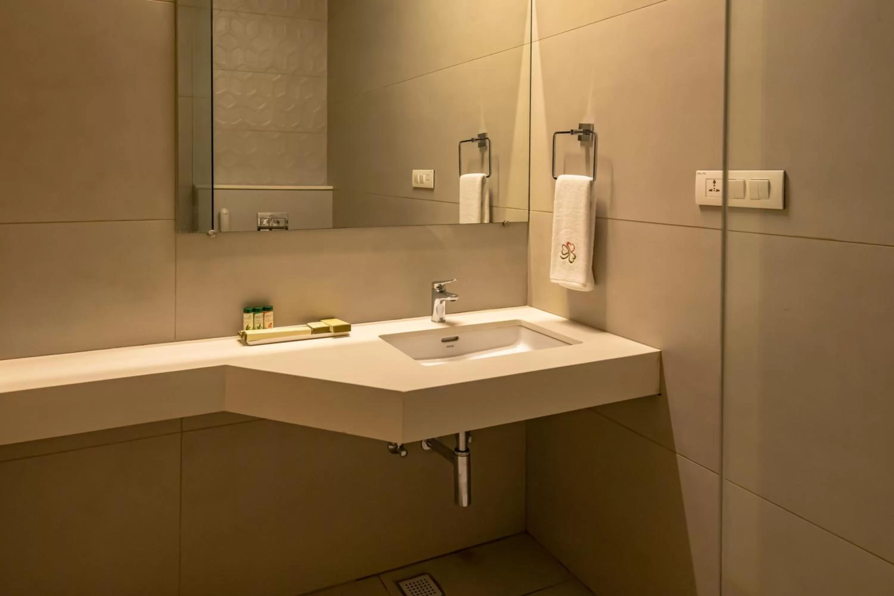 Bathroom in RATHNA RESIDENCY - Near US CONSULATE