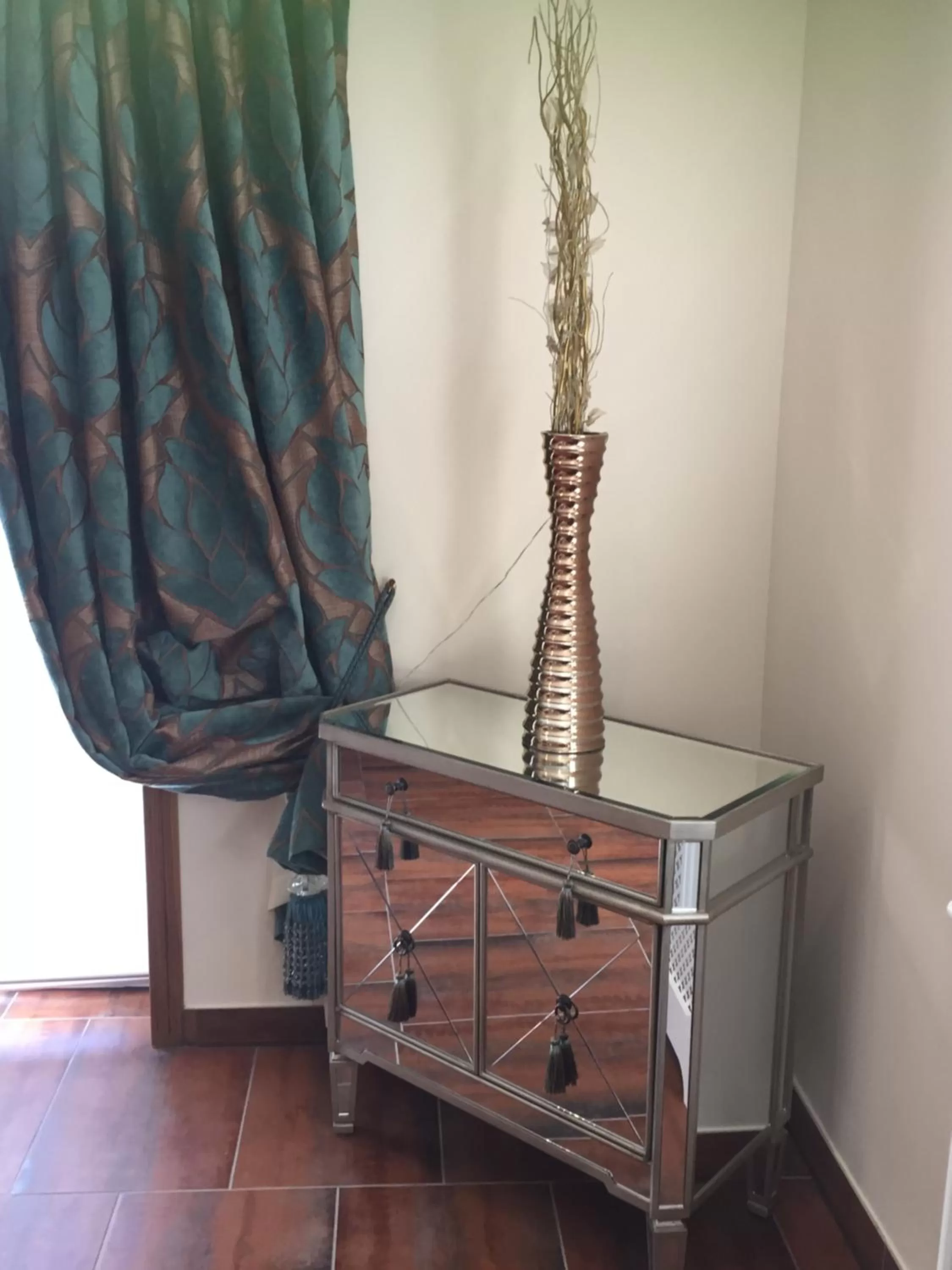 Bedroom, Seating Area in Retreat at The Knowe Auchincruive Estate