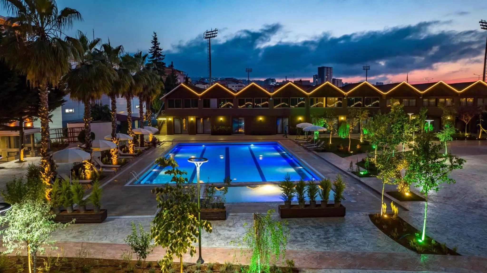 Night, Swimming Pool in Sandal Otel