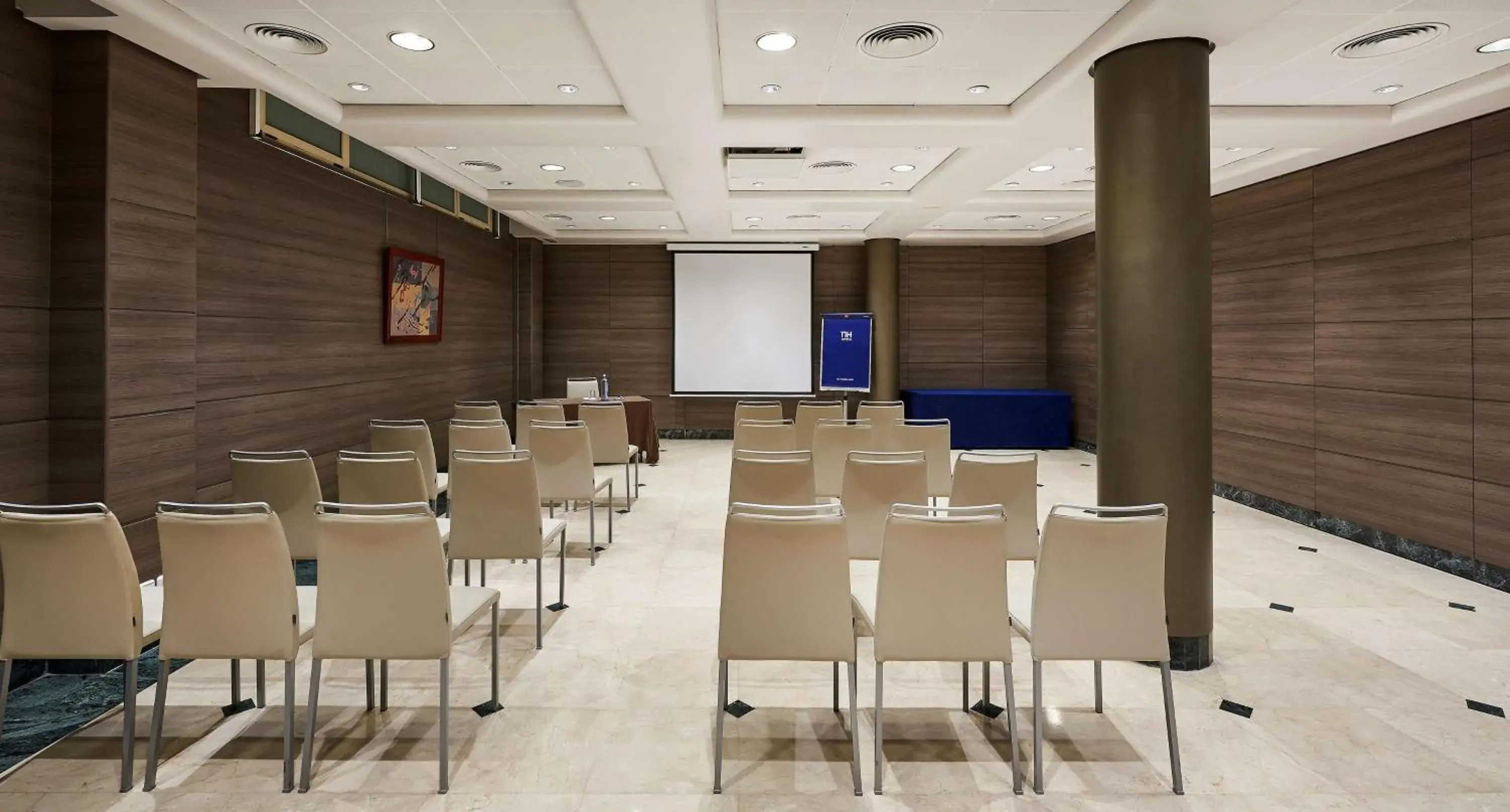 Meeting/conference room in NH Center