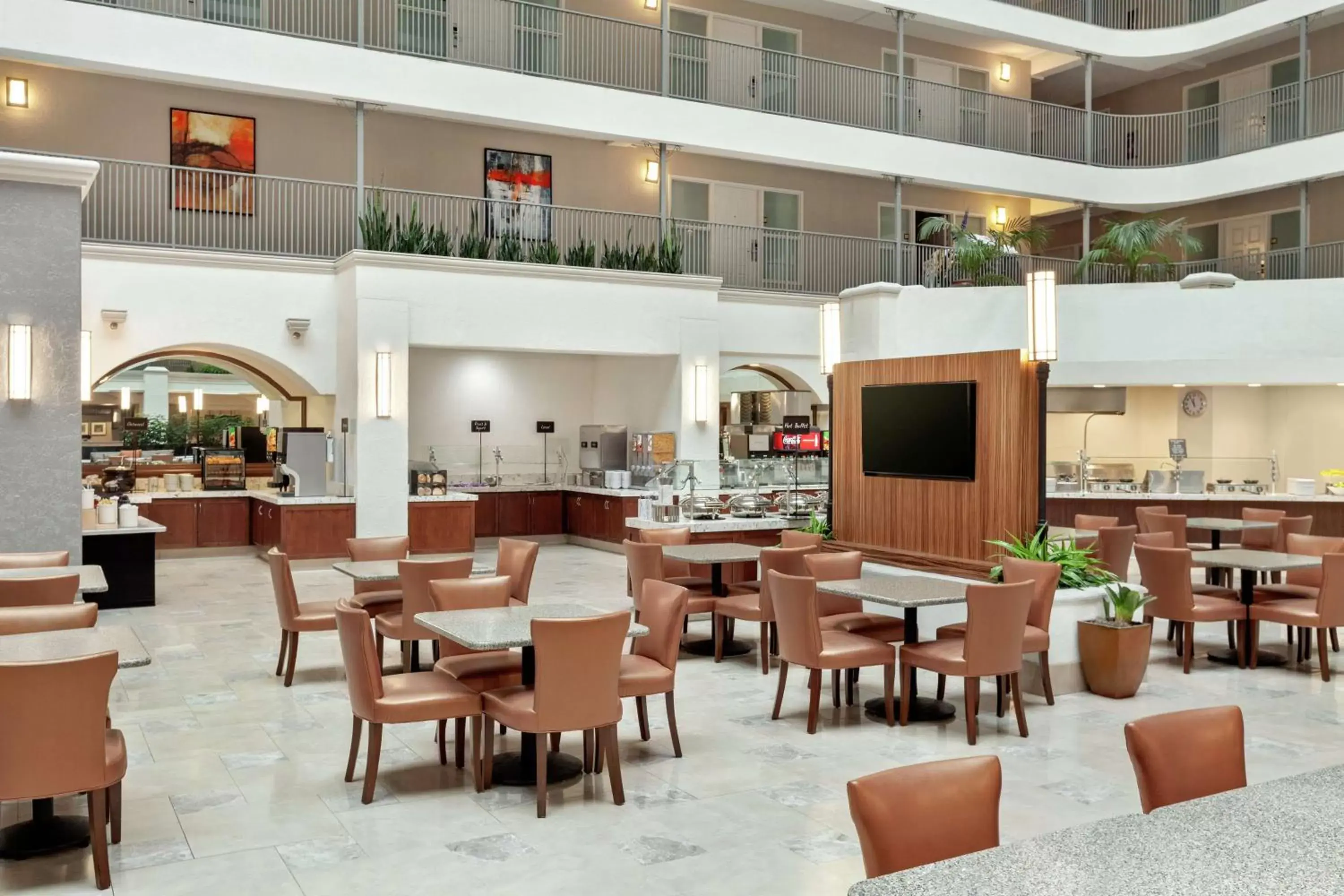 Dining area, Restaurant/Places to Eat in Embassy Suites by Hilton Santa Ana Orange County Airport