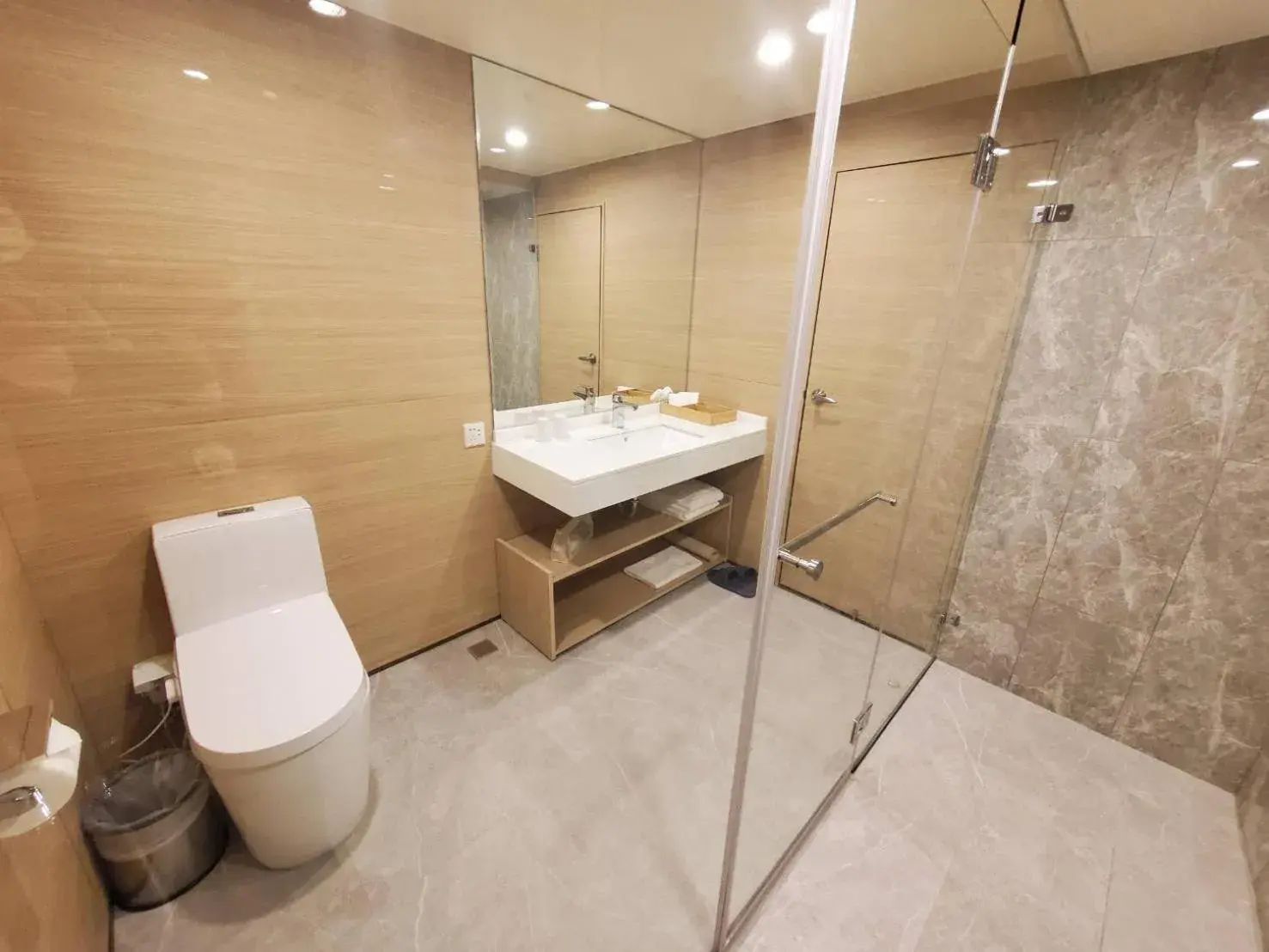 Bathroom in Hu House