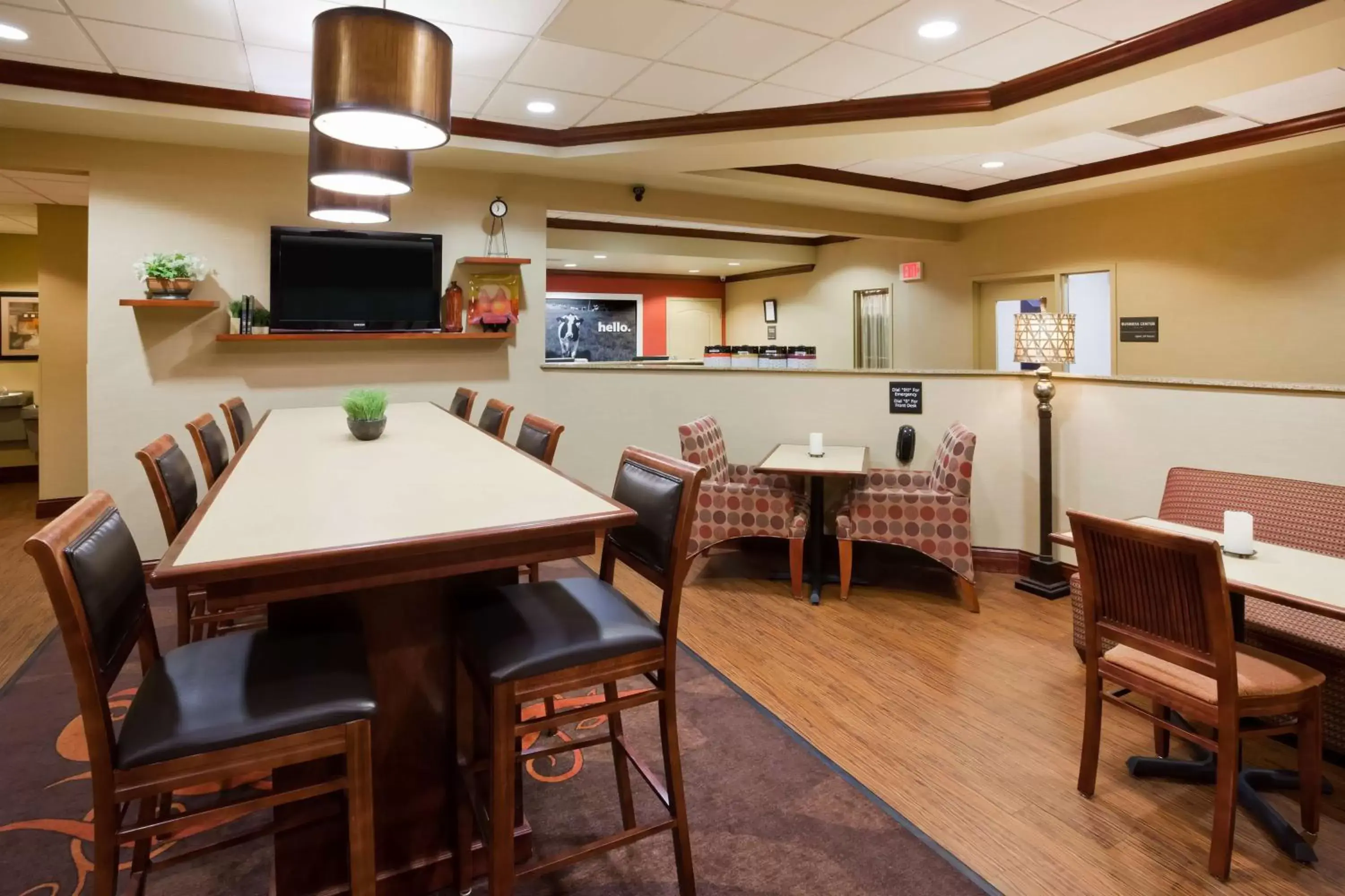 Lobby or reception, Restaurant/Places to Eat in Hampton Inn Fairmont