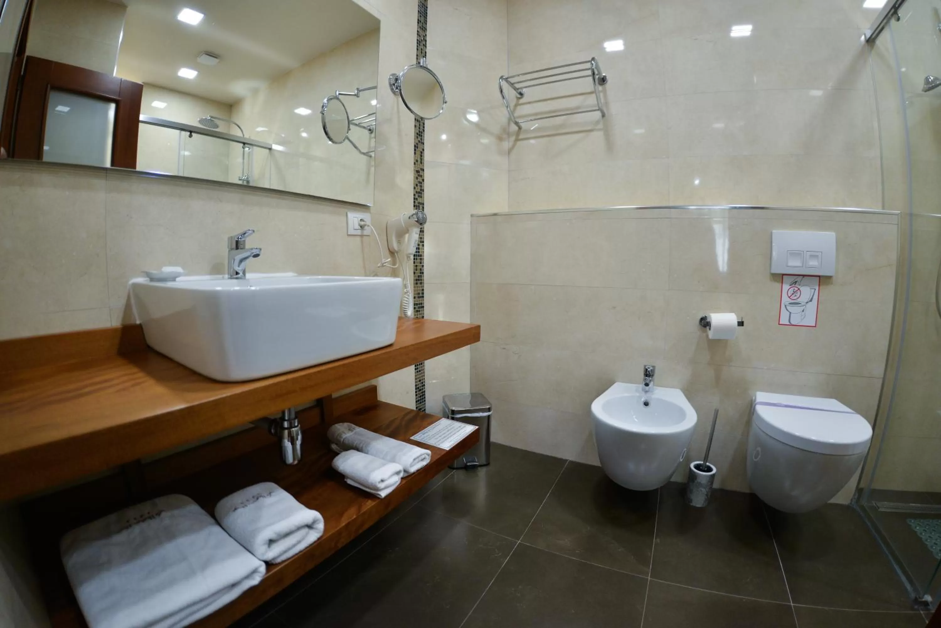 Shower in La Bohème Hotel