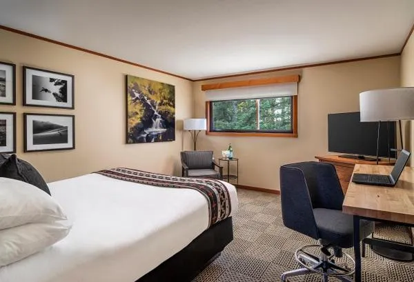 Bed in Skamania Lodge