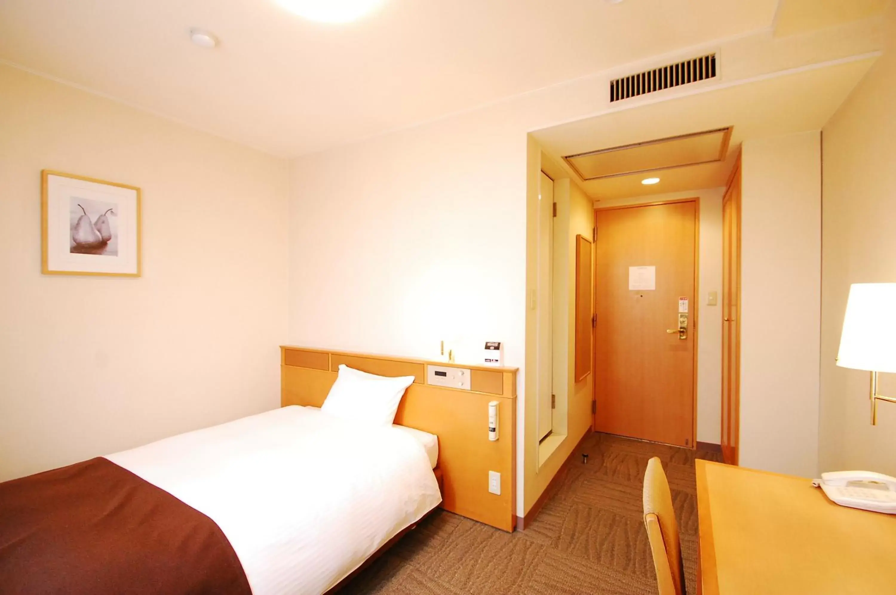 Photo of the whole room, Room Photo in Izumo Royal Hotel