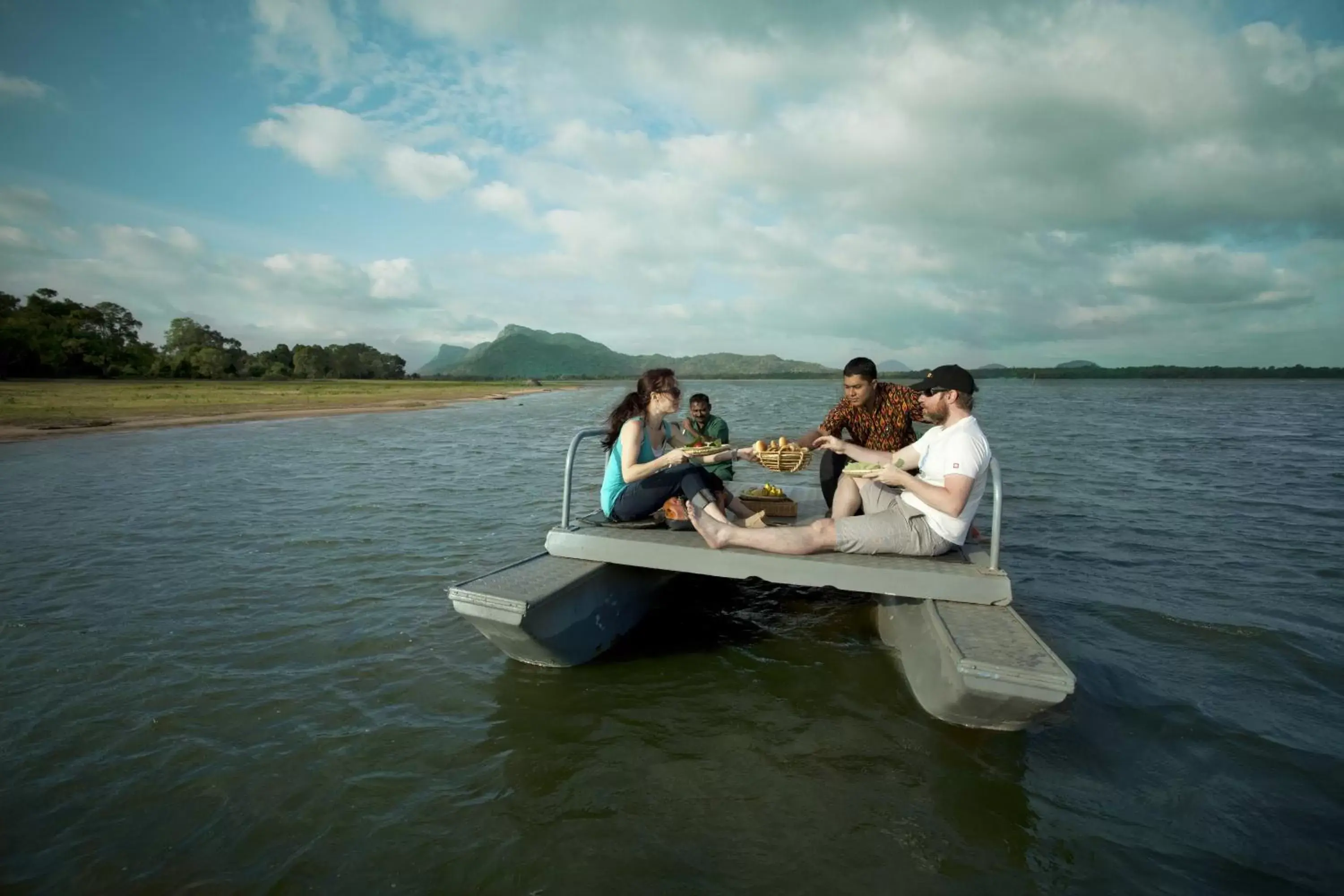 Restaurant/places to eat in Heritance Kandalama Restaurant/places to eat in Heritance Kandalama