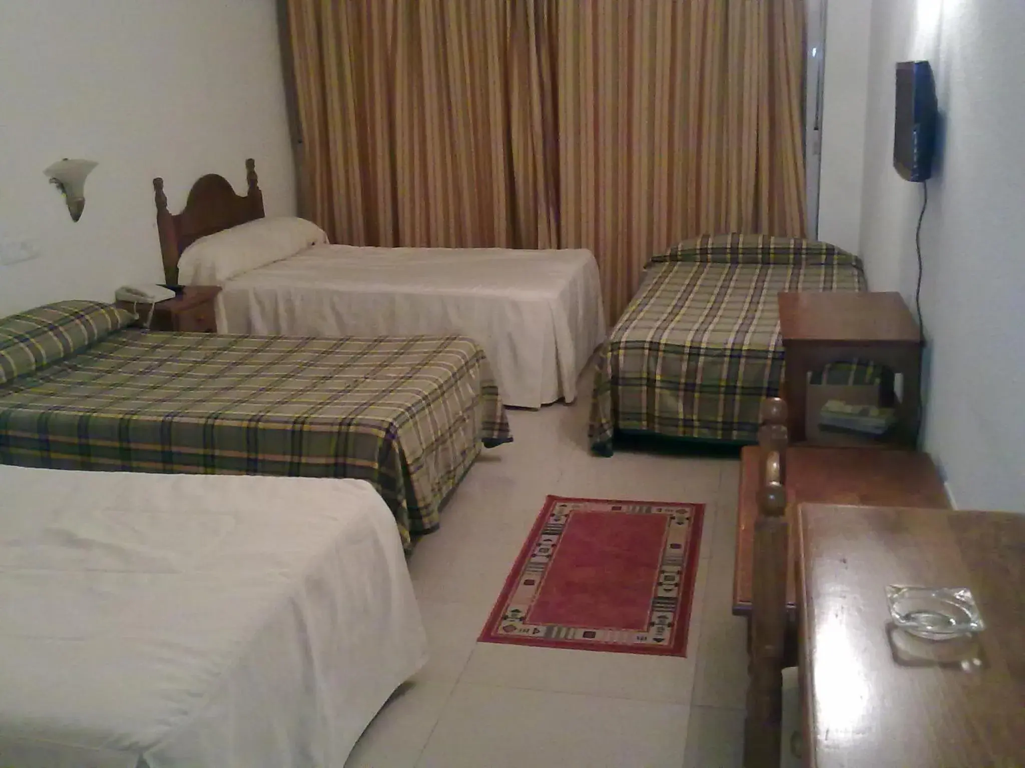 Bedroom, Bed in Hotel Manzanares