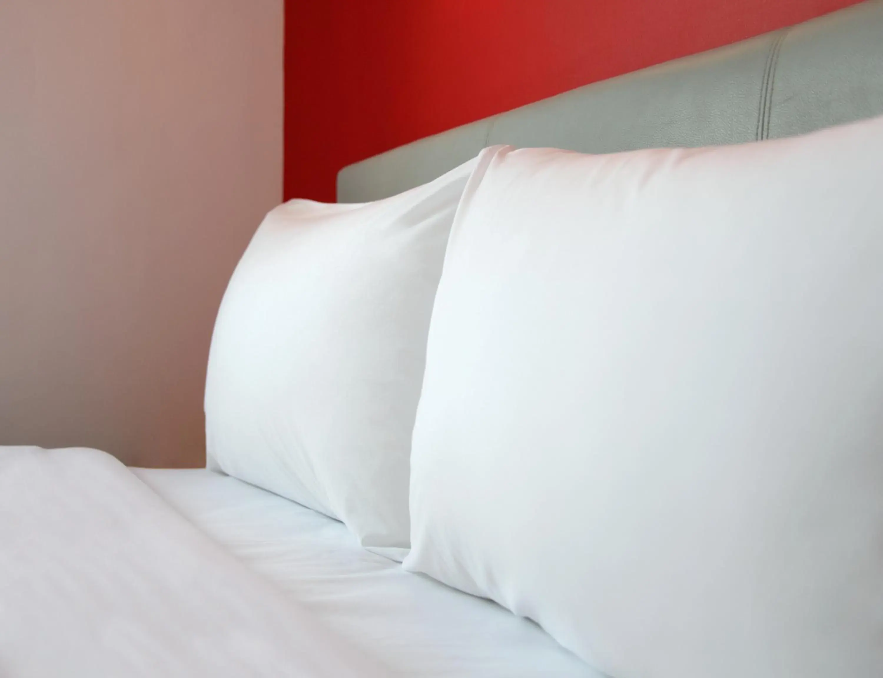 Decorative detail, Bed in Amaris Hotel Teuku Umar Decorative detail, Bed in Amaris Hotel Teuku Umar