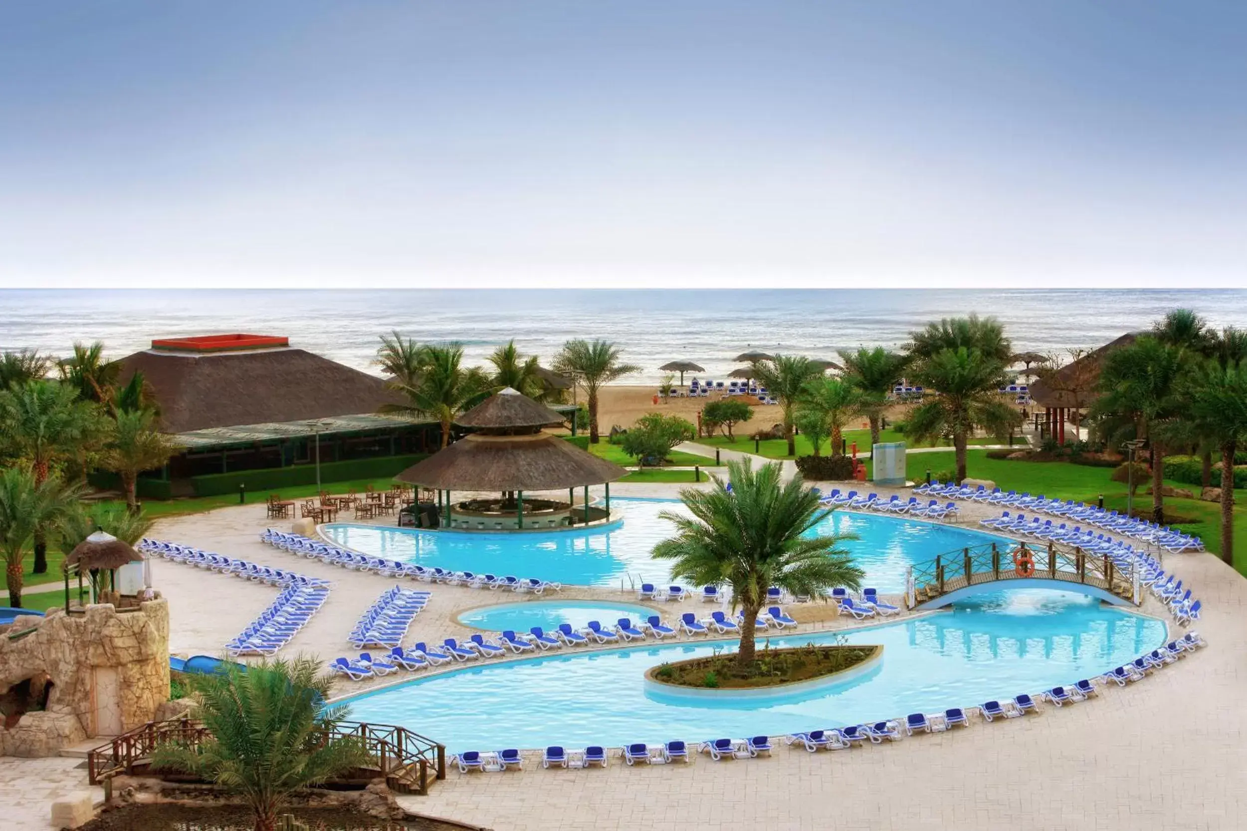 Swimming pool, Pool View in Fujairah Rotana Resort & Spa - Al Aqah Beach