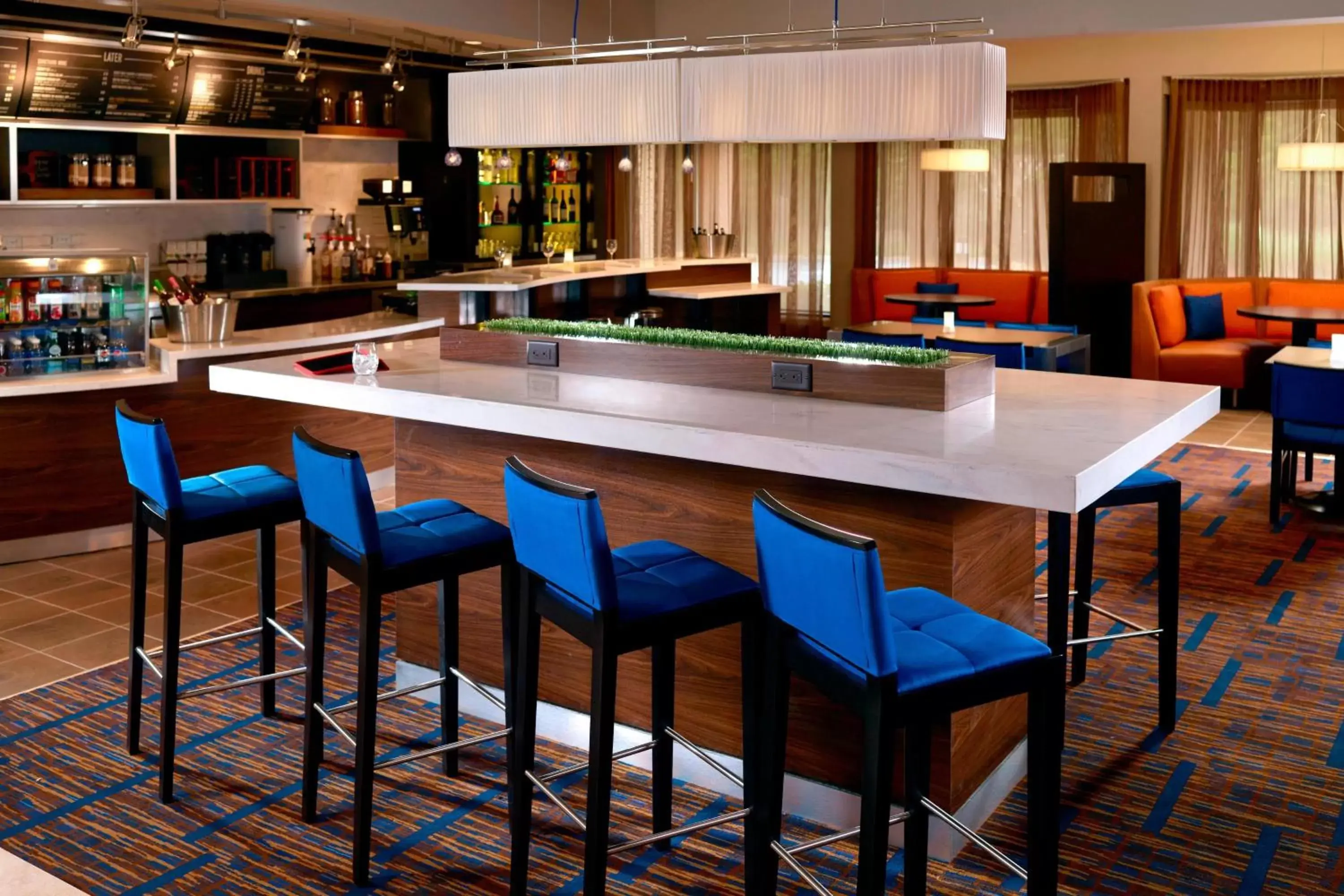 Restaurant/places to eat, Lounge/Bar in Courtyard by Marriott Atlanta Duluth/ Gwinnett Place