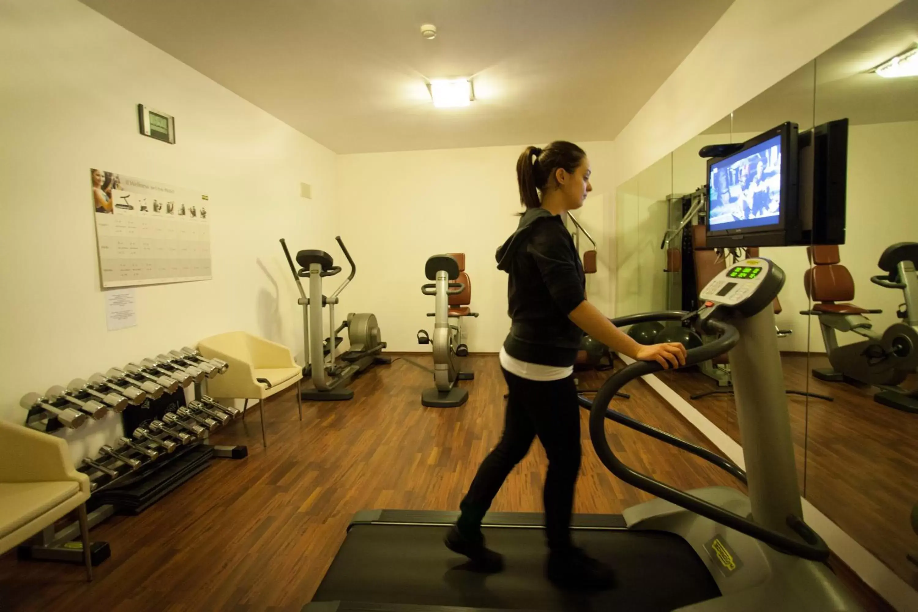 People, Fitness Center/Facilities in Sartori's Hotel