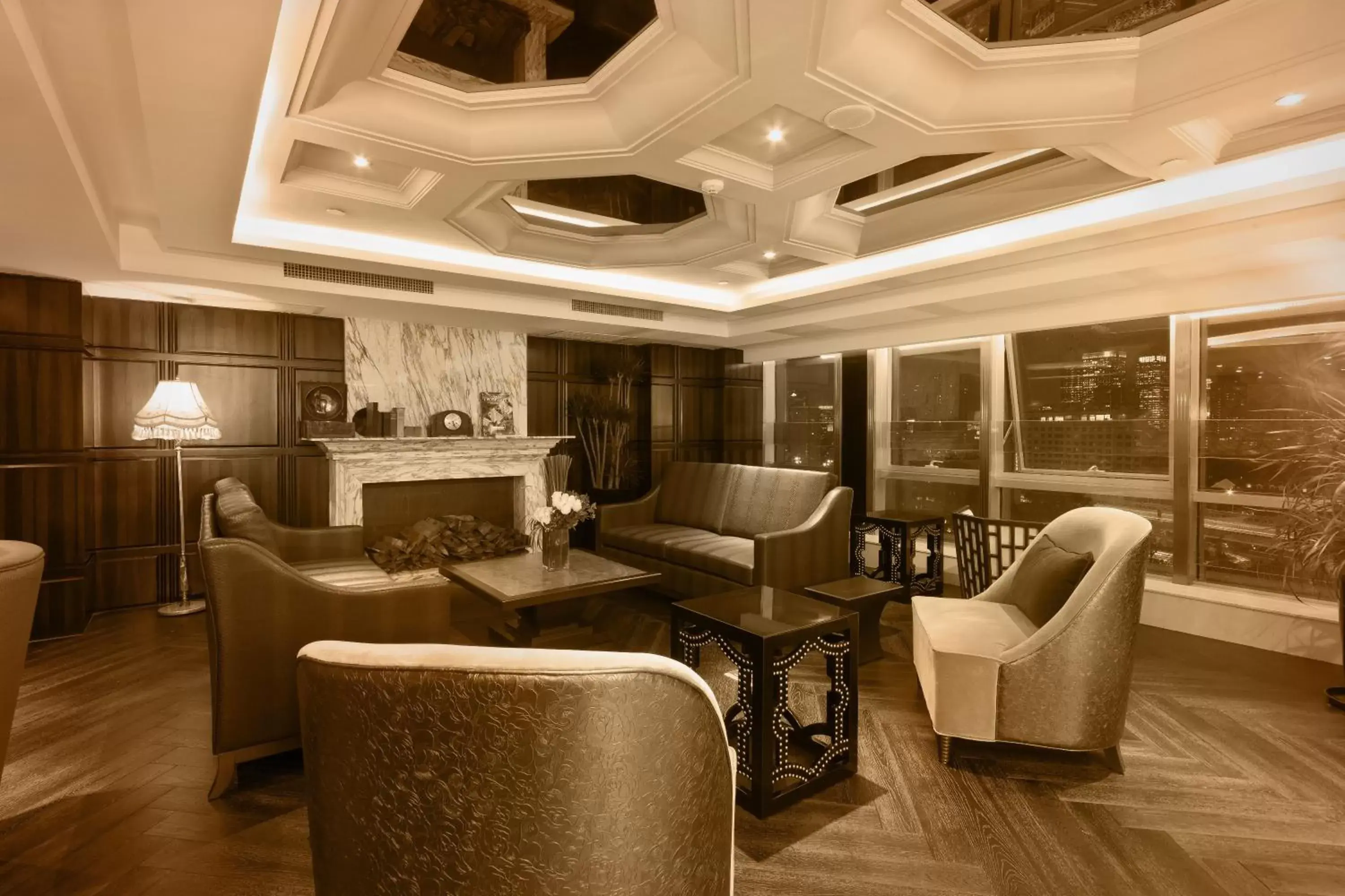 Lounge or bar in Paramount Gallery Hotel Lounge or bar in Paramount Gallery Hotel