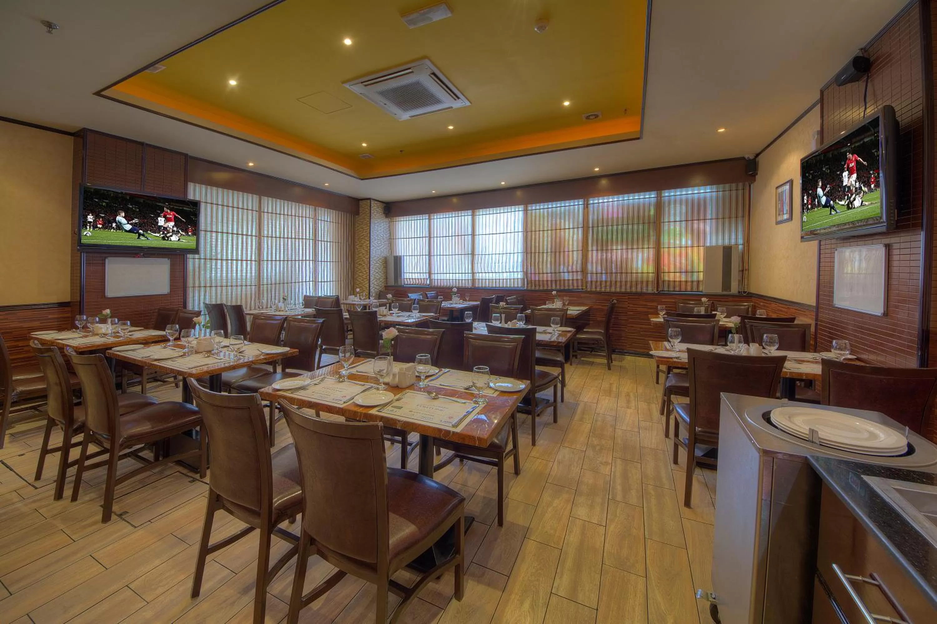 Restaurant/places to eat in Fortune Pearl Hotel