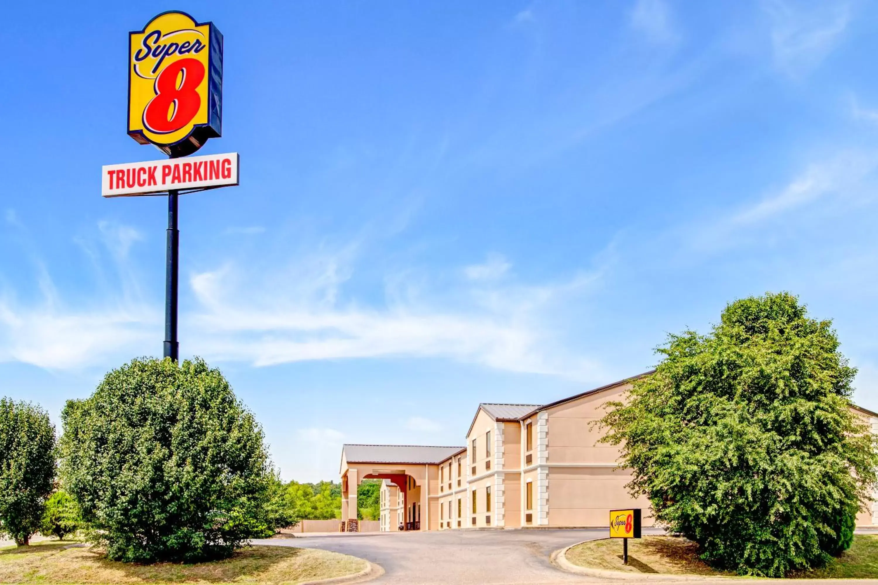 Property Building in Super 8 by Wyndham Forrest City AR