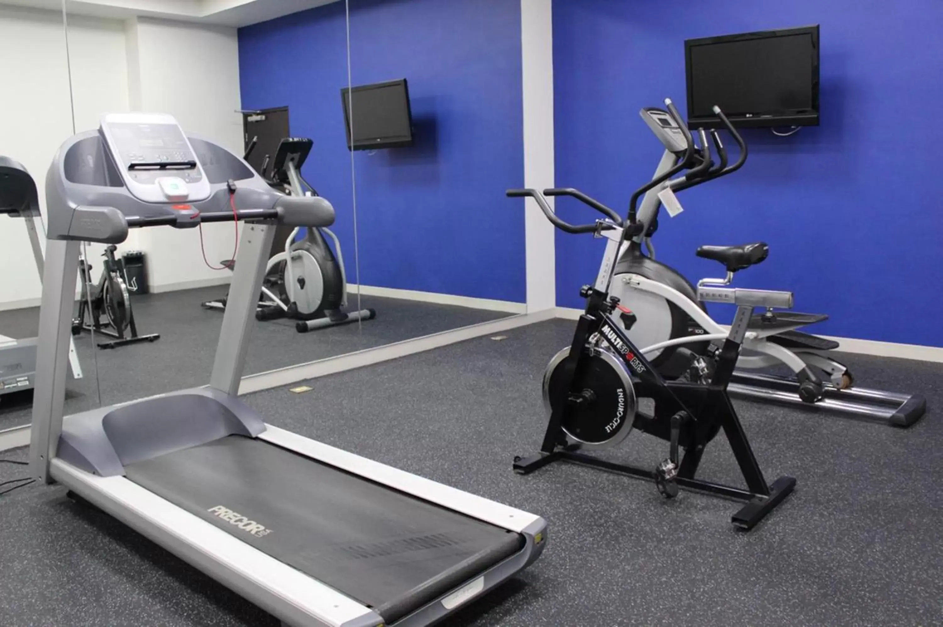 Fitness centre/facilities, Fitness Center/Facilities in Holiday Inn Express Guadalajara Iteso, an IHG Hotel