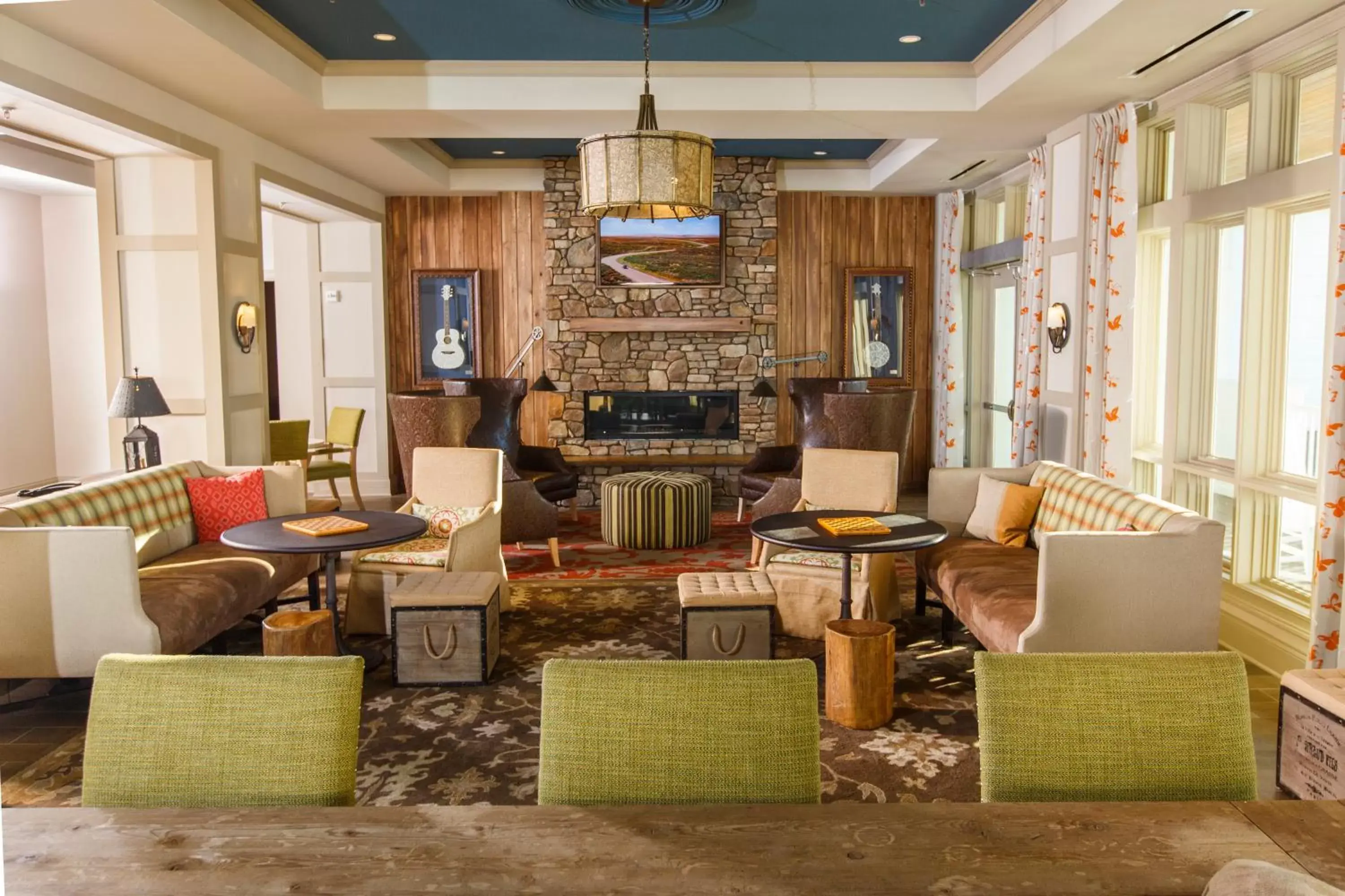 Lobby or reception, Lounge/Bar in Dollywood's DreamMore Resort and Spa