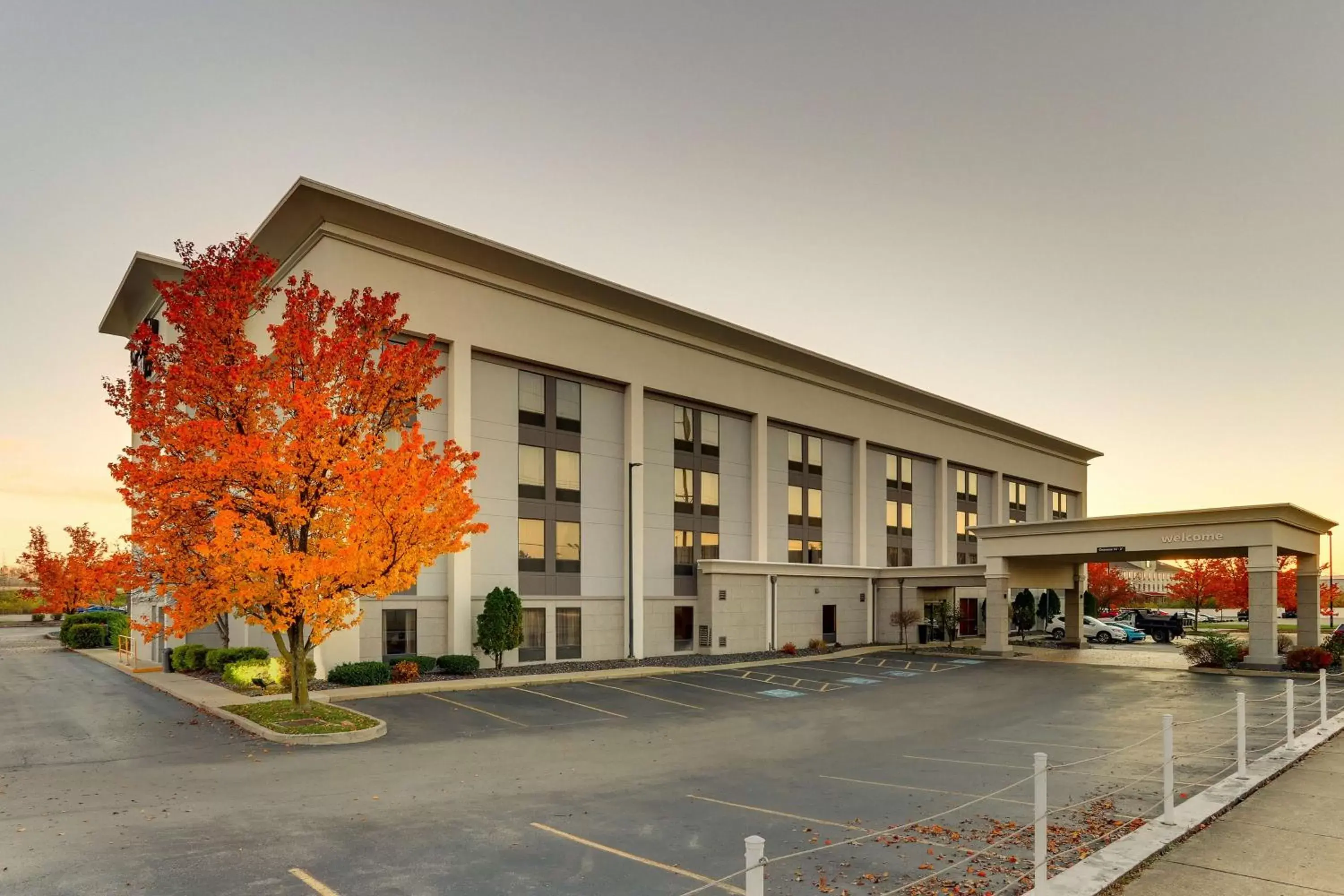 Property building in Hampton Inn Springfield Property building in Hampton Inn Springfield
