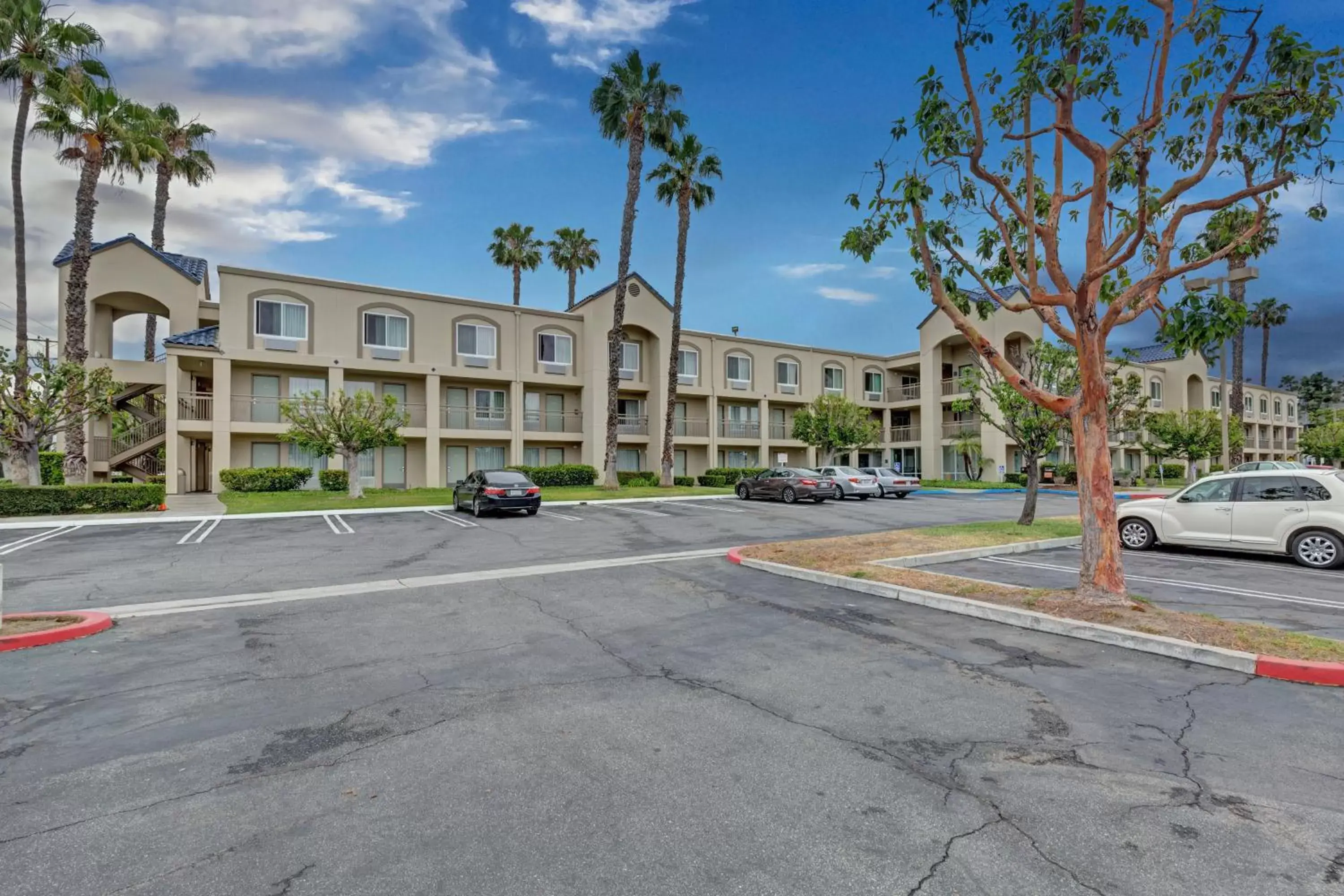 Facade/entrance, Property Building in Good Nite Inn Buena Park