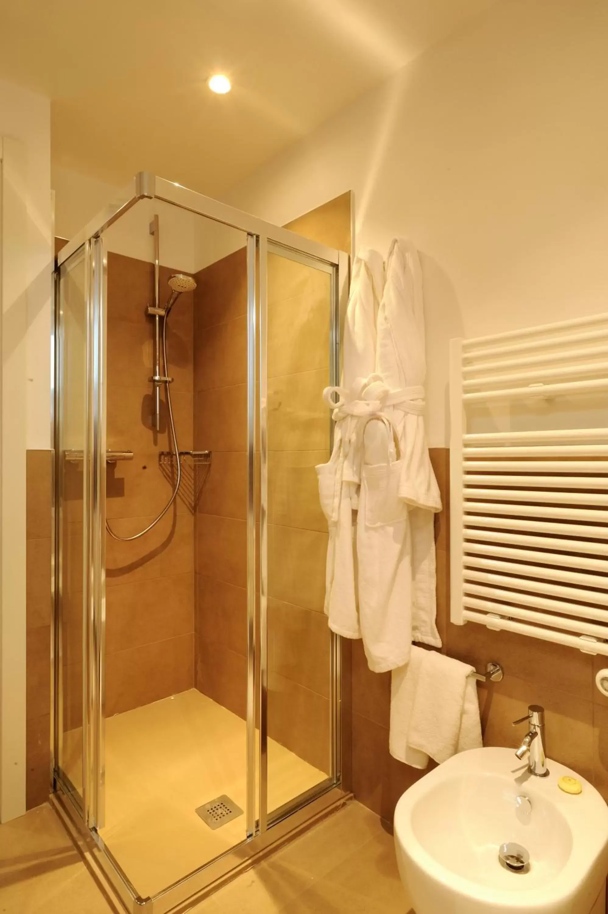 Shower, Bathroom in Residence San Marco Suites&Apartments Alassio