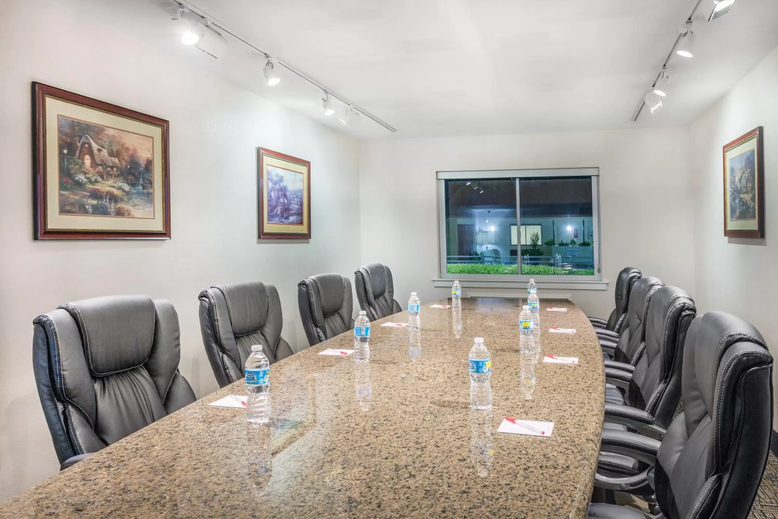 Meeting/conference room in Ramada by Wyndham Tuscaloosa