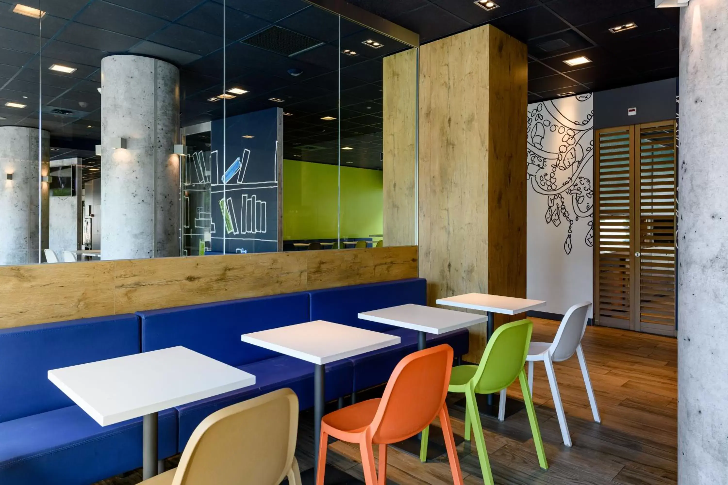 Restaurant/places to eat in ibis budget Zurich City West Restaurant/places to eat in ibis budget Zurich City West