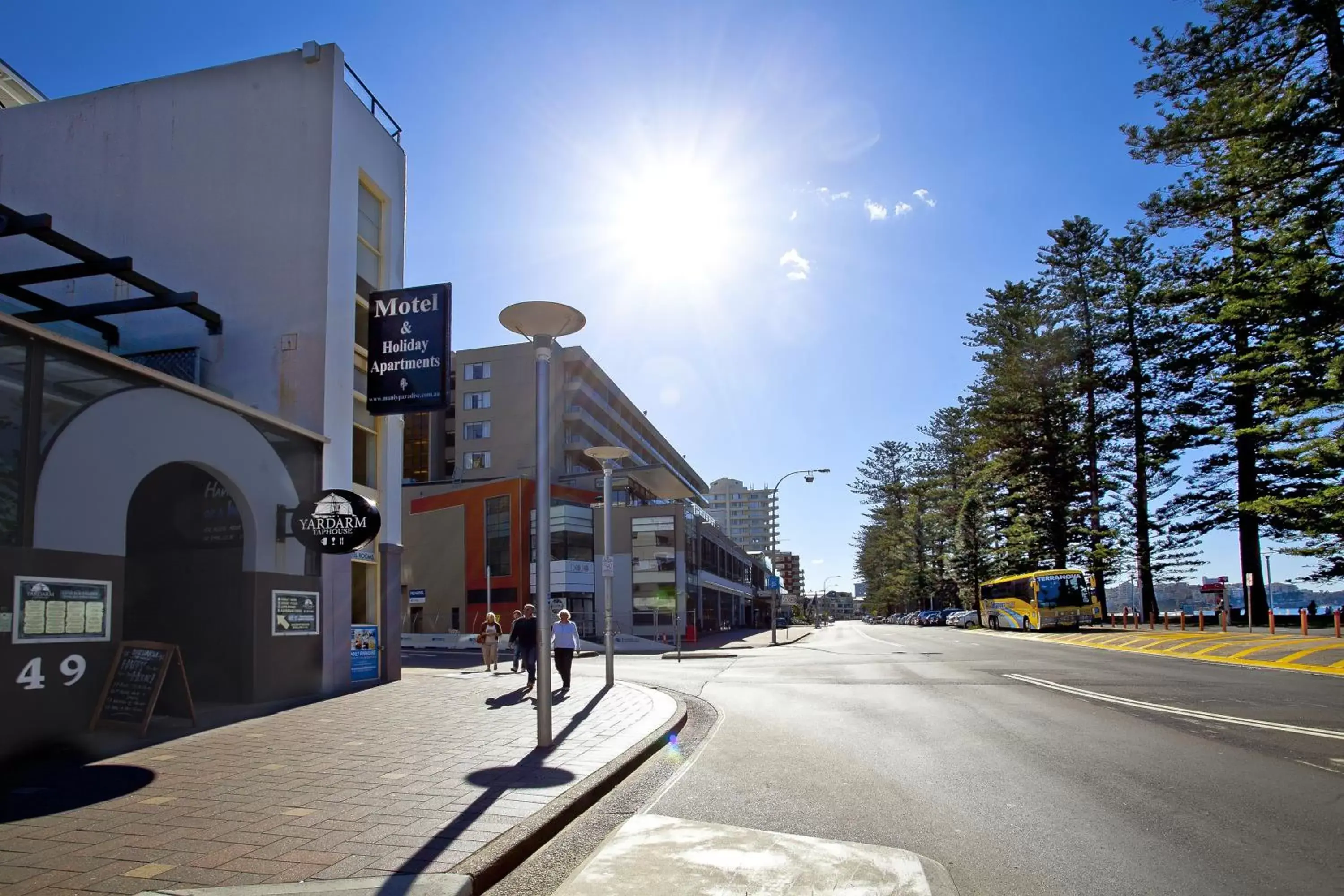 Facade/entrance, Property Building in Manly Paradise Motel & Apartments