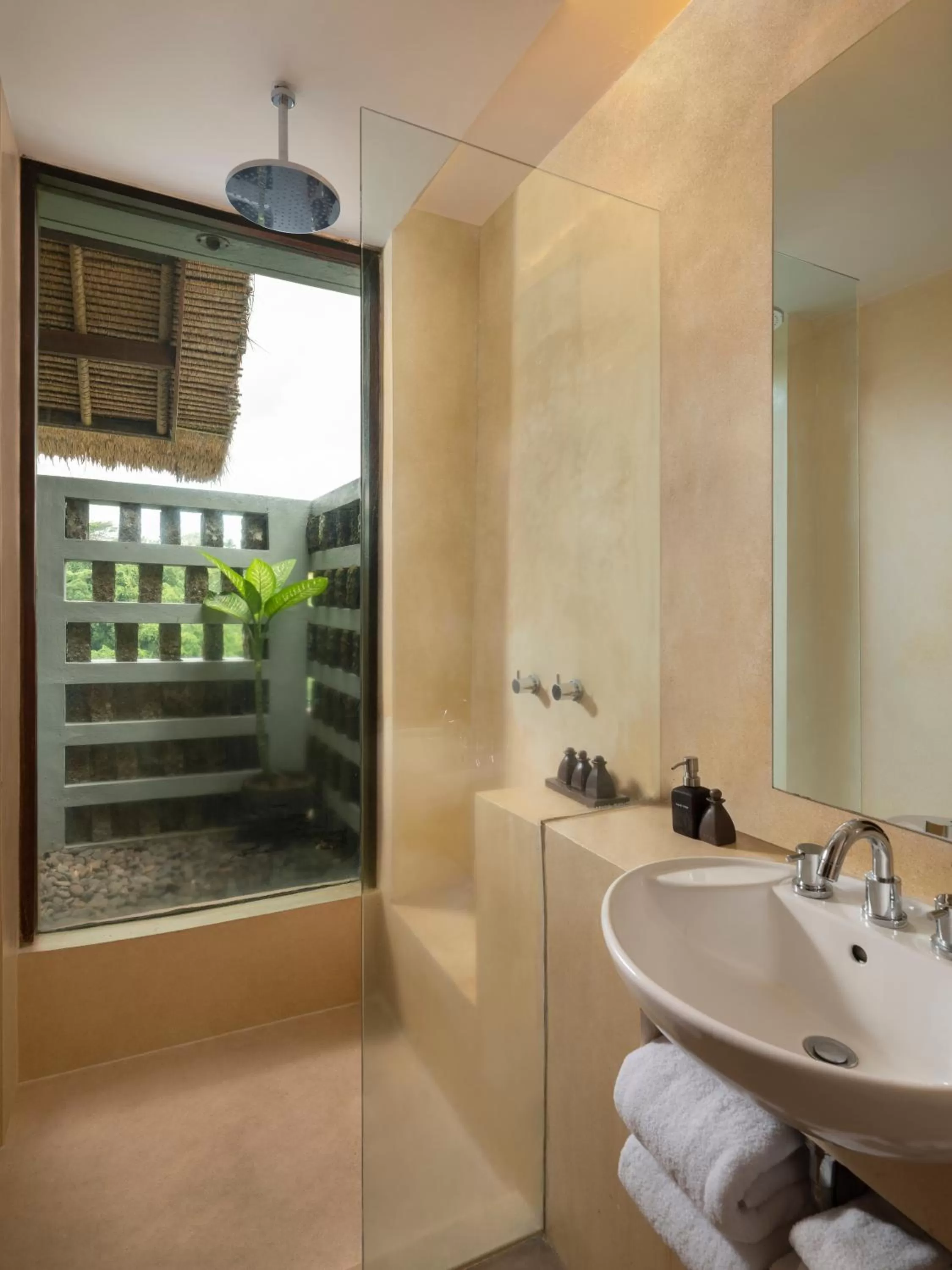 Shower in Alila Ubud