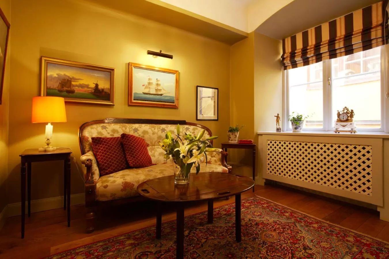 Seating area in Victory Apartments