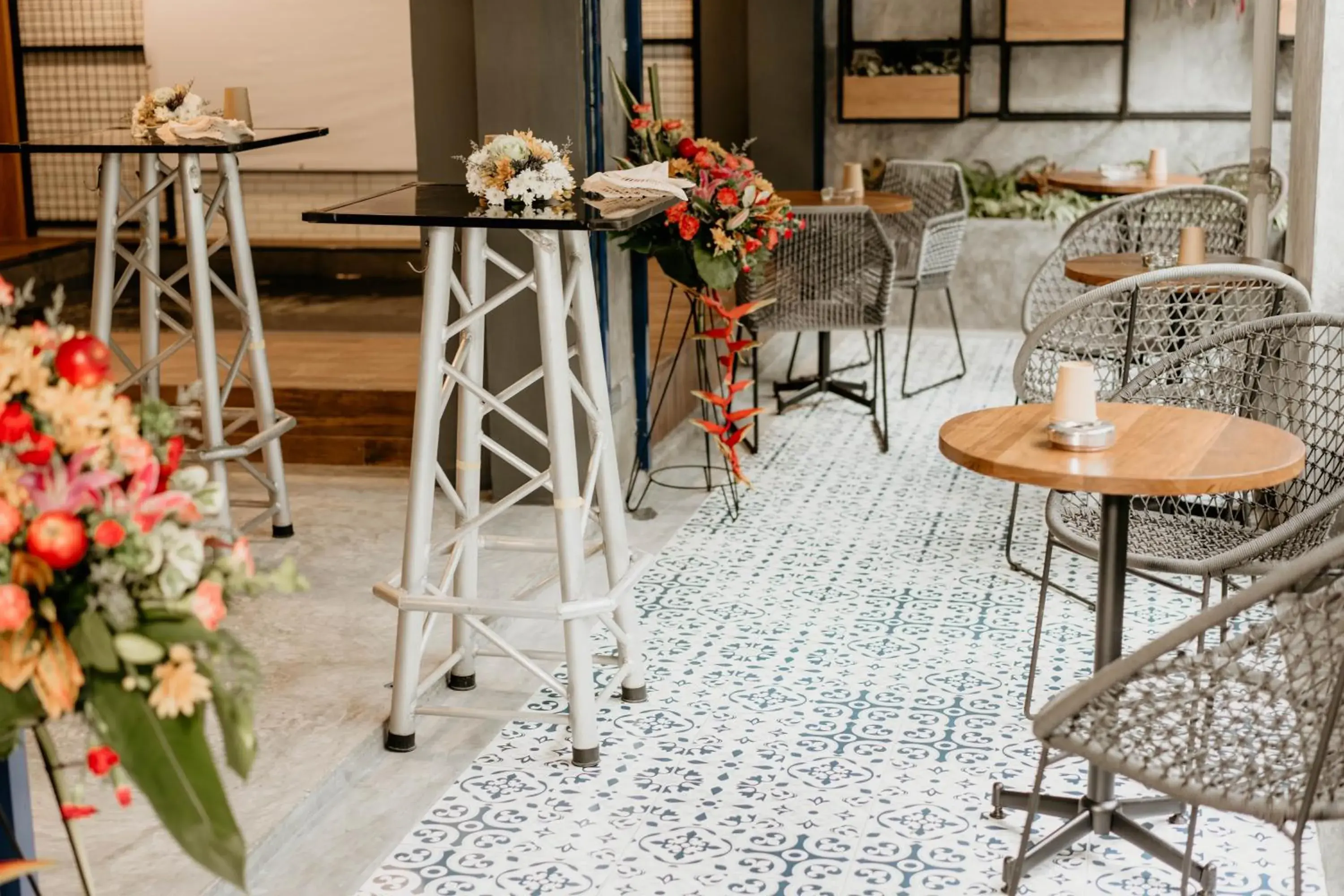 Restaurant/places to eat in BH Baan Paradise Hotel Patong Restaurant/places to eat in BH Baan Paradise Hotel Patong