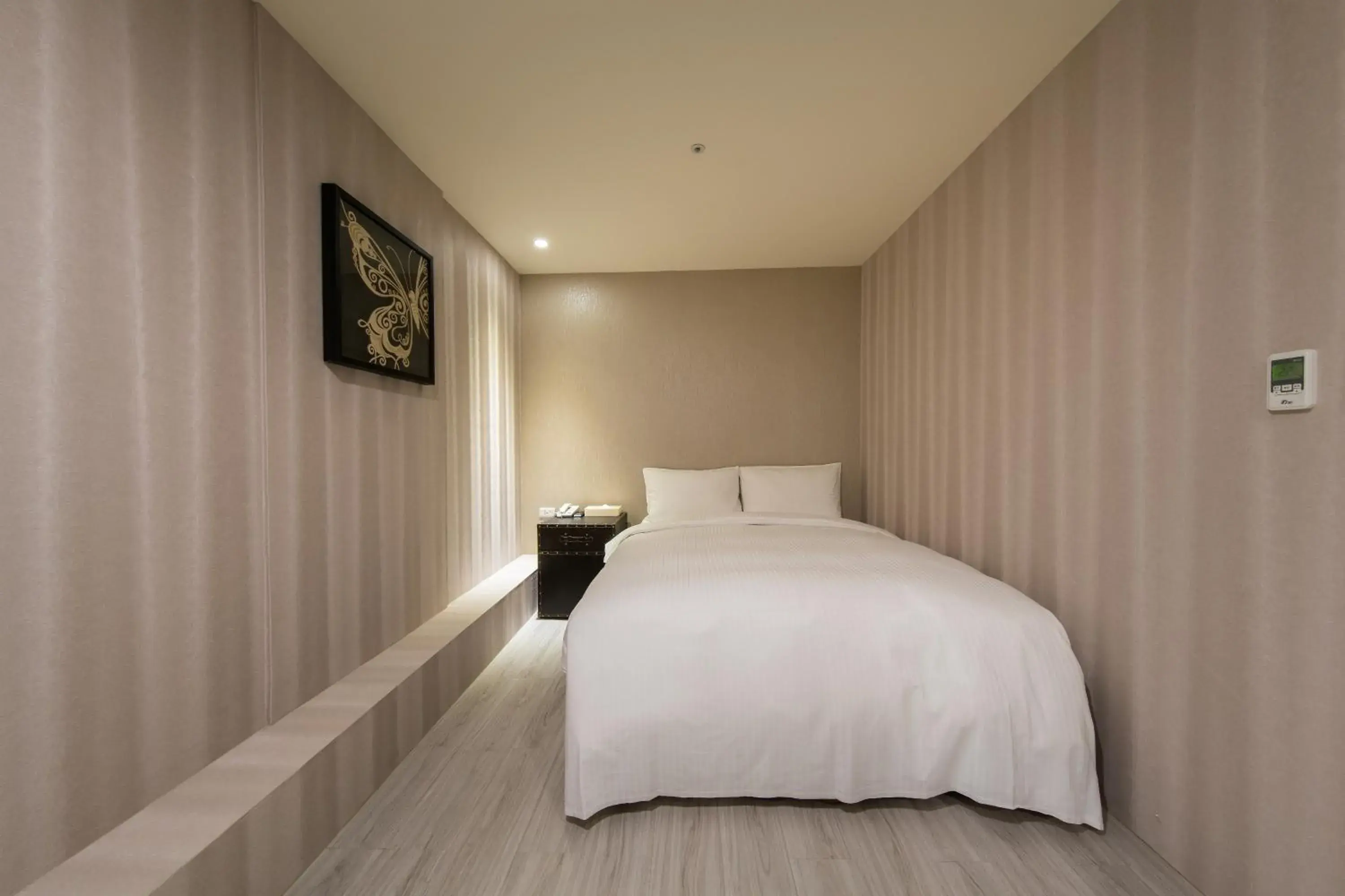 Photo of the whole room, Bed in XinsheHotel - Chungli