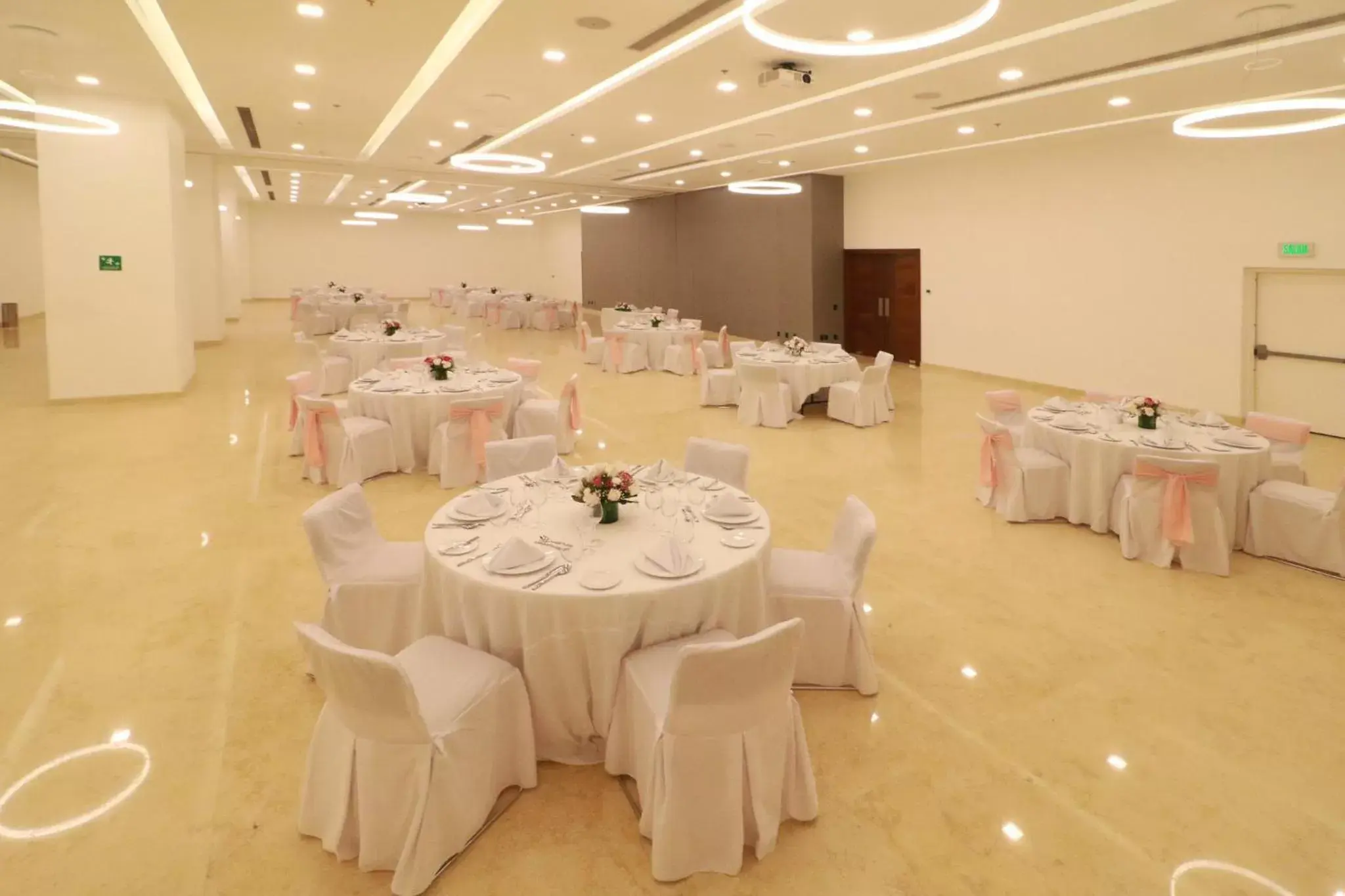 Banquet/Function facilities, Banquet Facilities in Holiday Inn & Suites - Puerto Vallarta Marina & Golf, an IHG Hotel