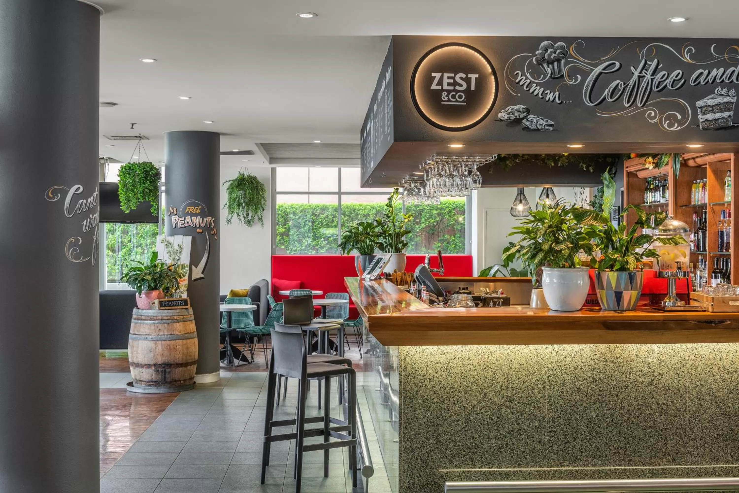 Restaurant/places to eat in ibis Sydney Darling Harbour