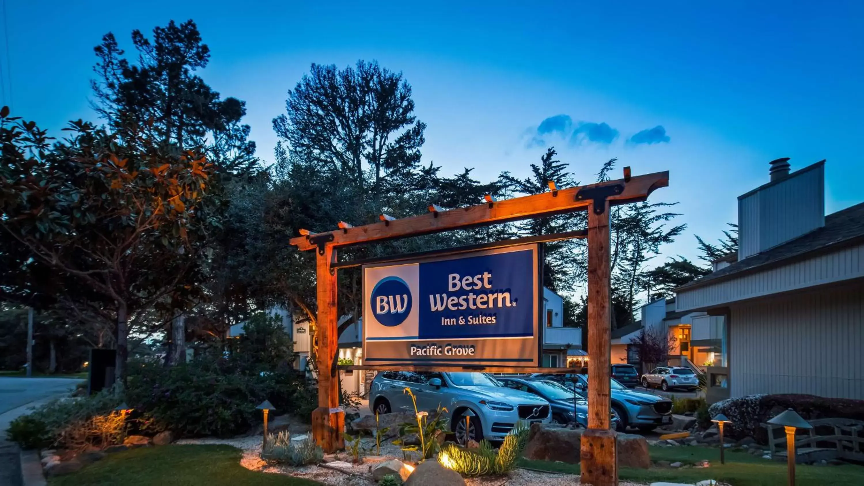 Property building in Best Western The Inn & Suites Pacific Grove